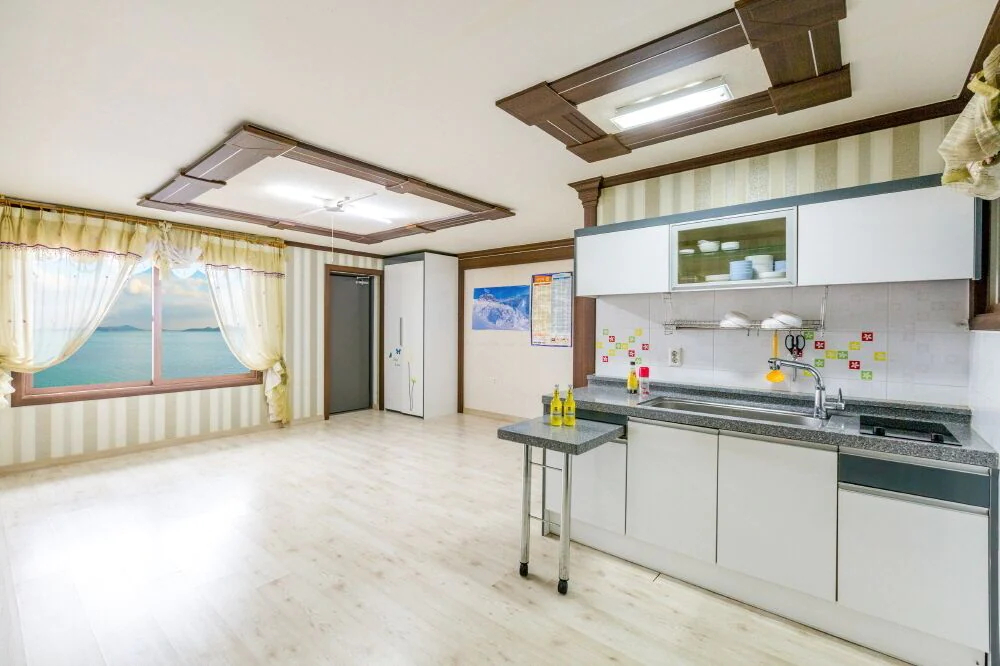 Sunrise Pension