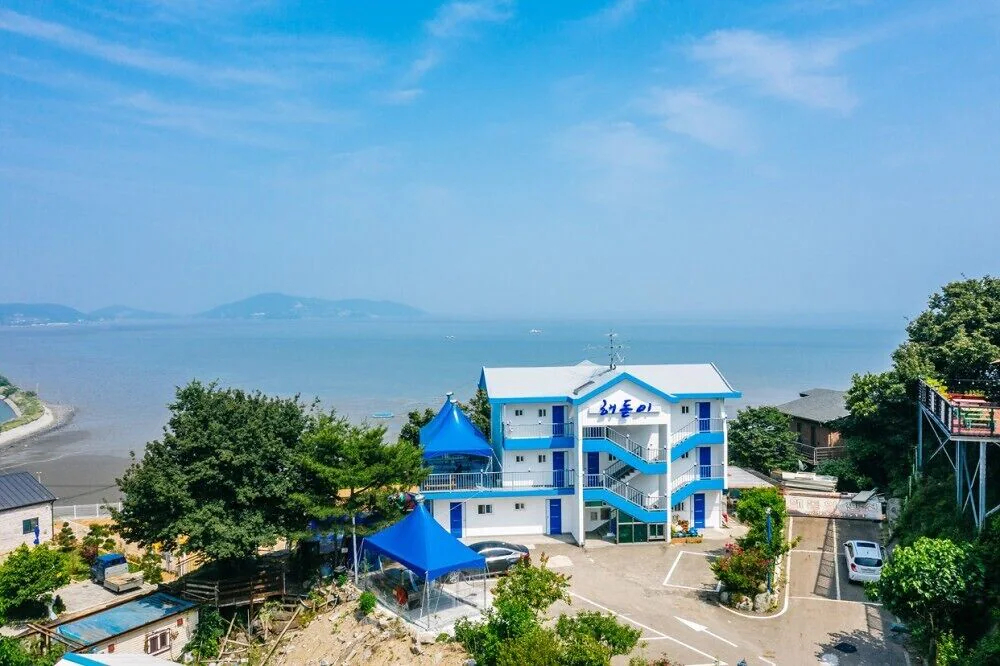 Sunrise Pension