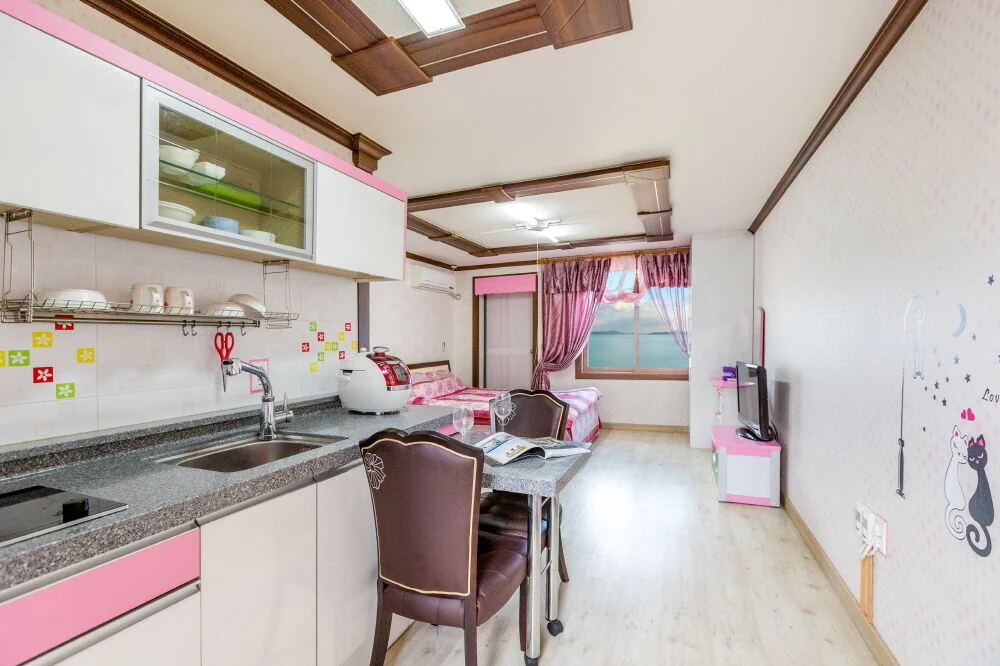 Sunrise Pension