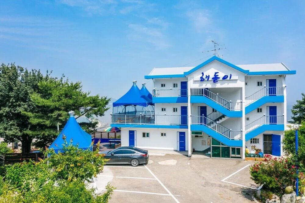Sunrise Pension