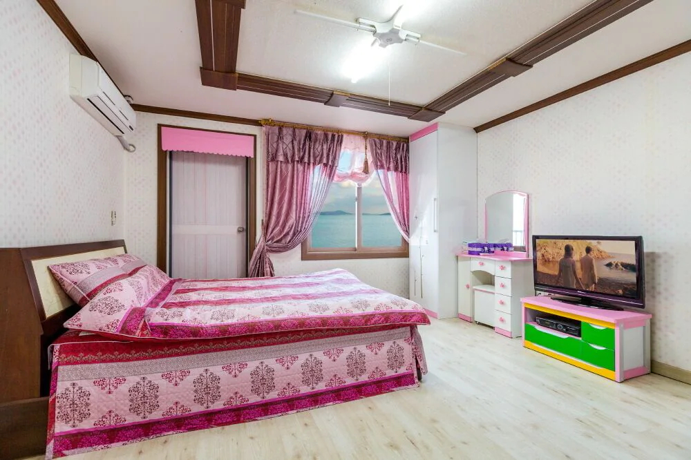 Sunrise Pension