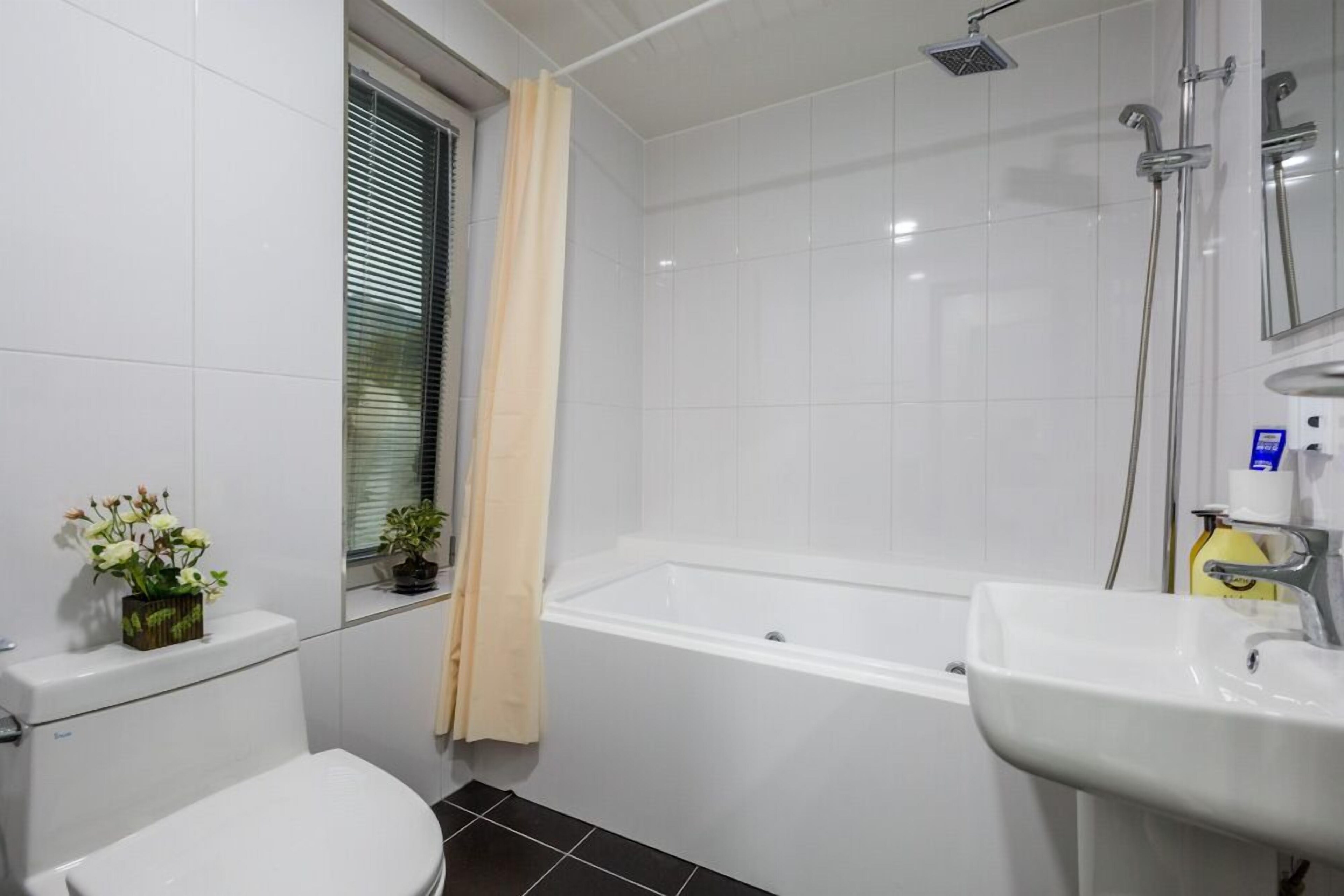 Asamo Poolvilla