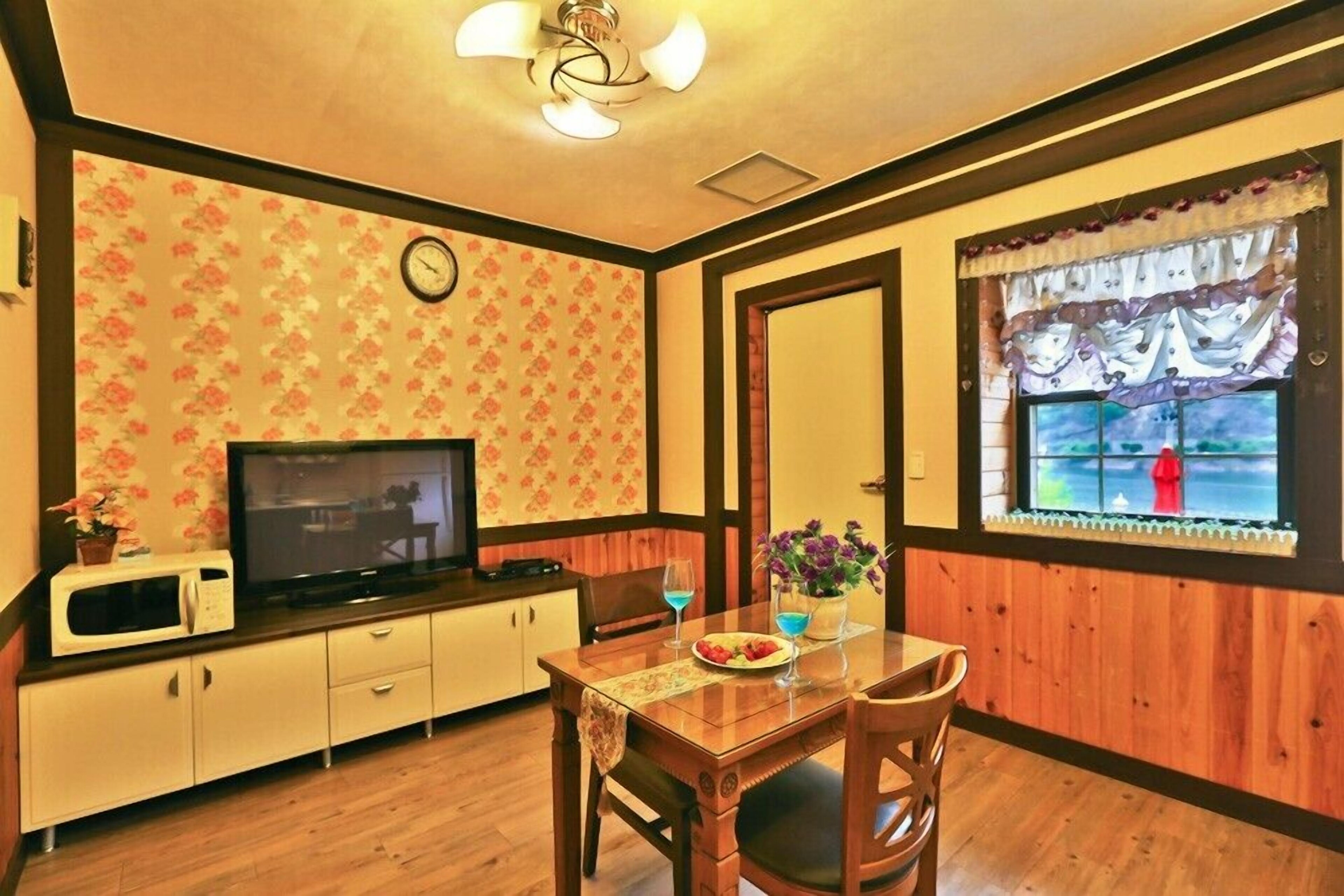 Cheungpungmyungwol Pension