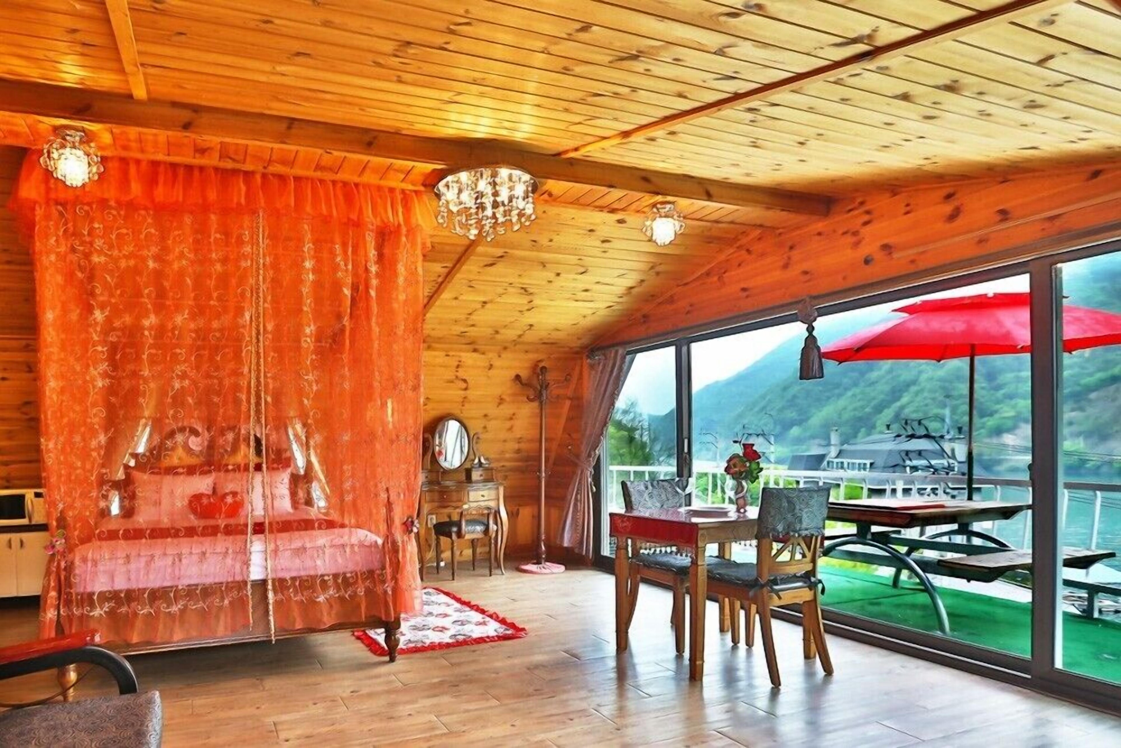 Cheungpungmyungwol Pension