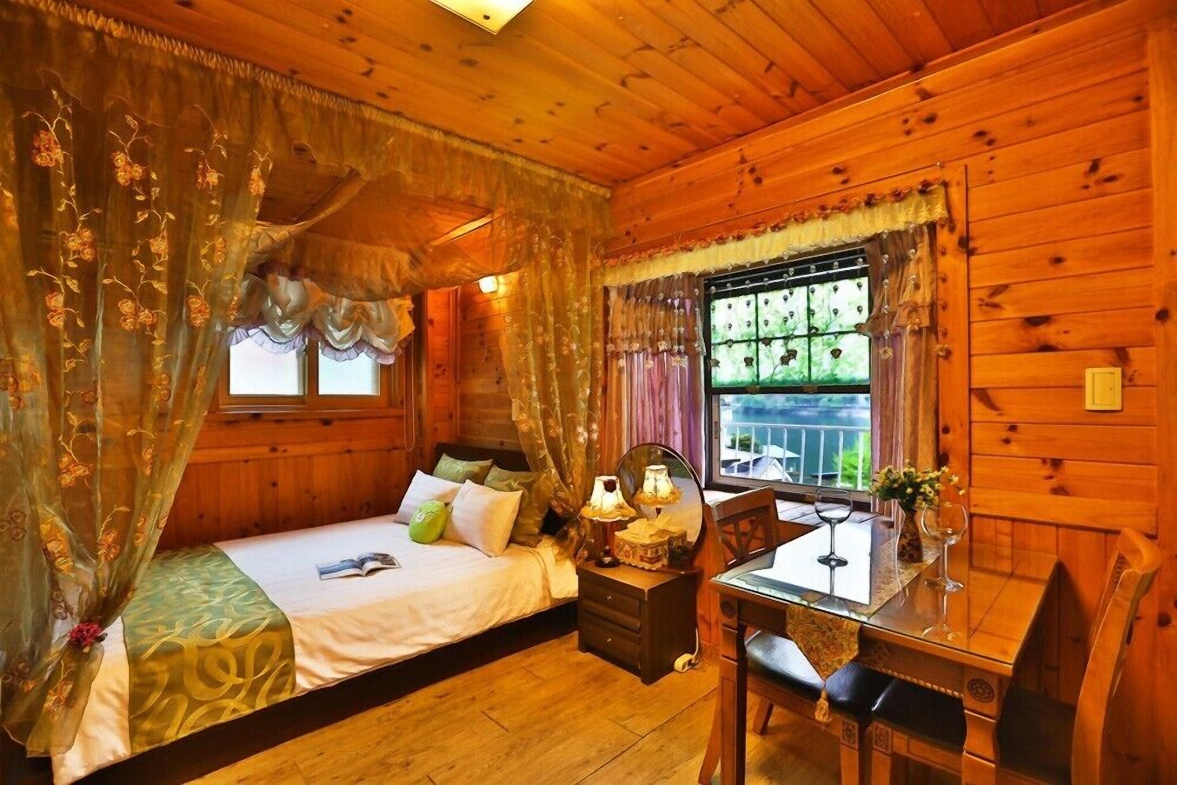 Cheungpungmyungwol Pension