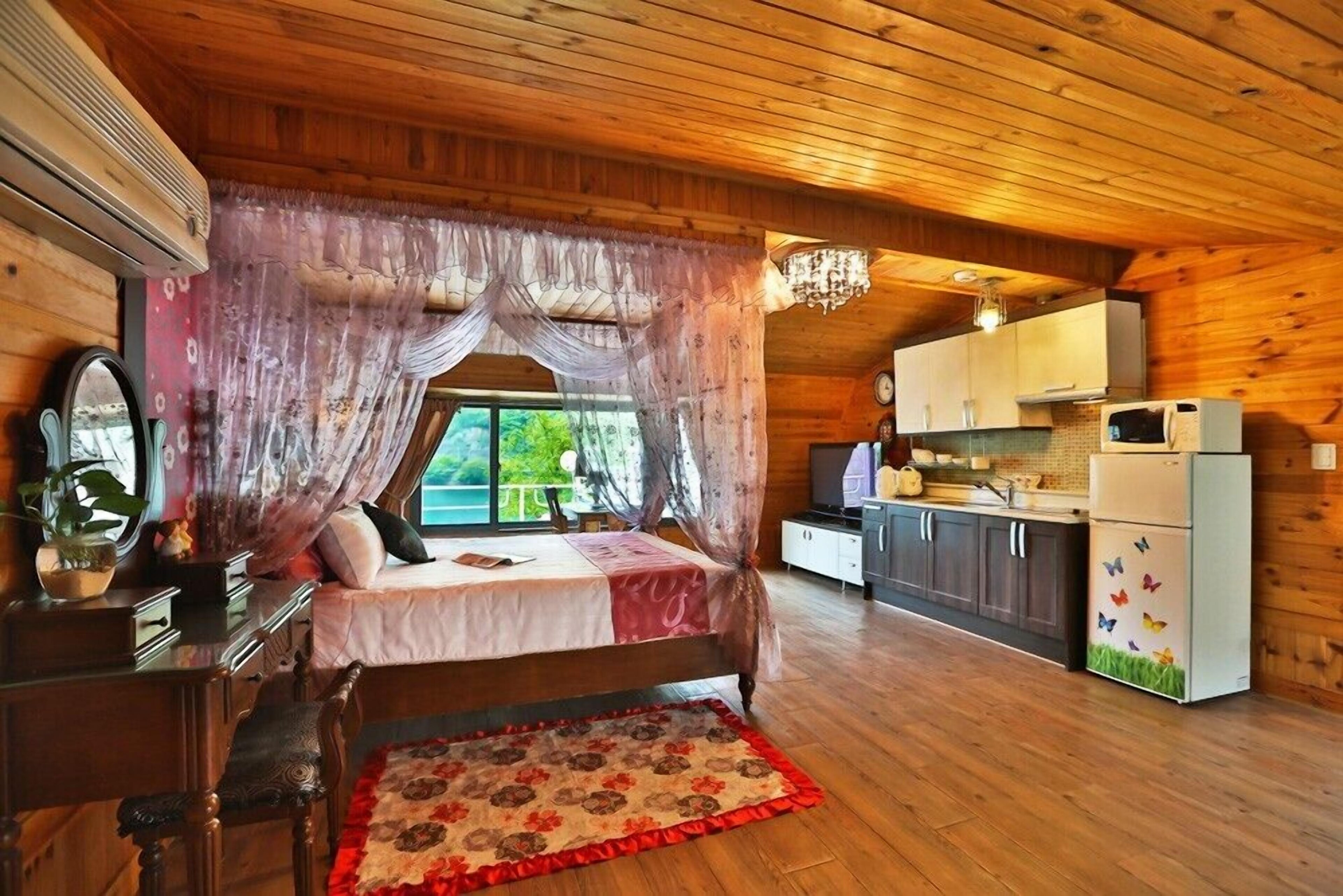 Cheungpungmyungwol Pension