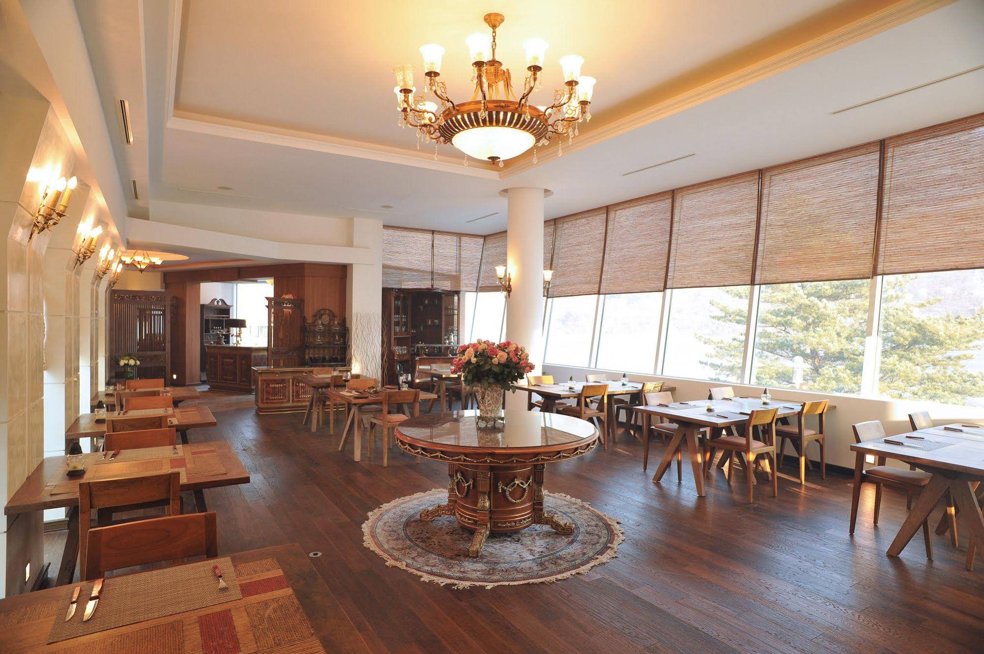 Club Inner Hotel & Resort