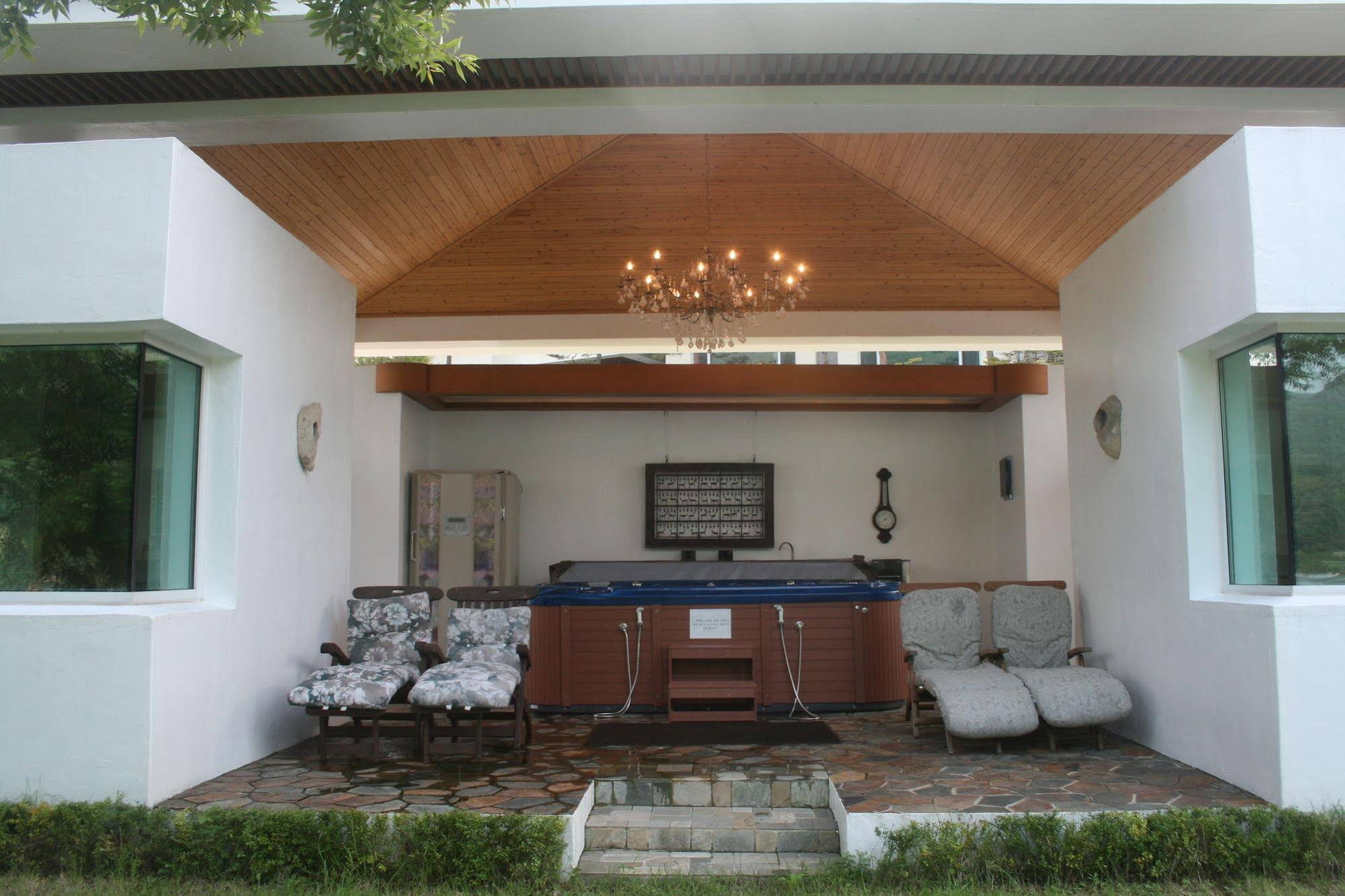 Club Inner Hotel & Resort