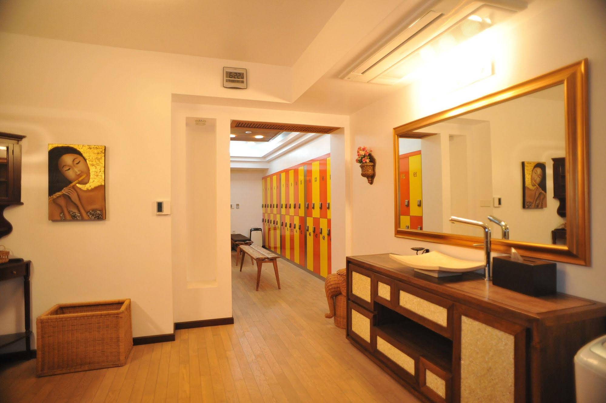 Club Inner Hotel & Resort