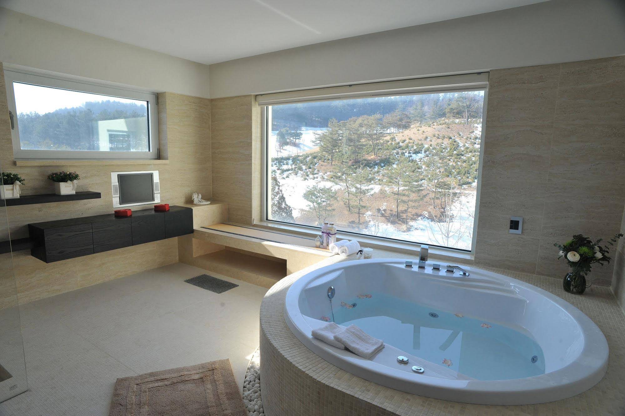 Club Inner Hotel & Resort