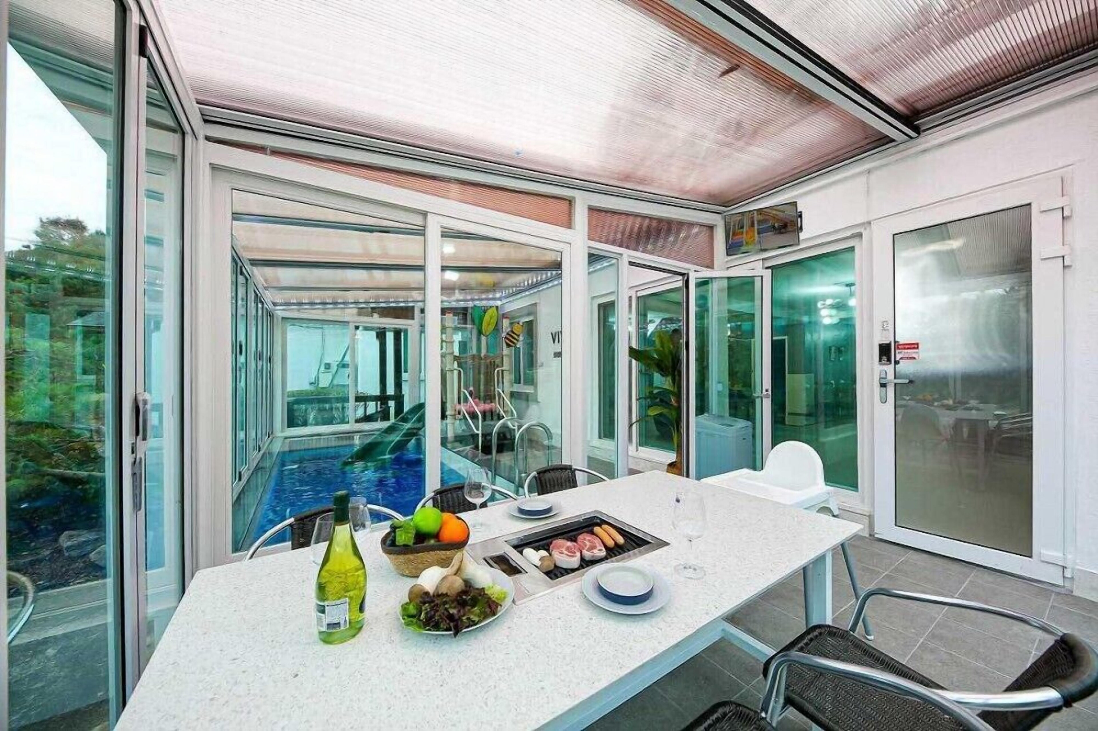 Ello-El kids Pool Villa Pension