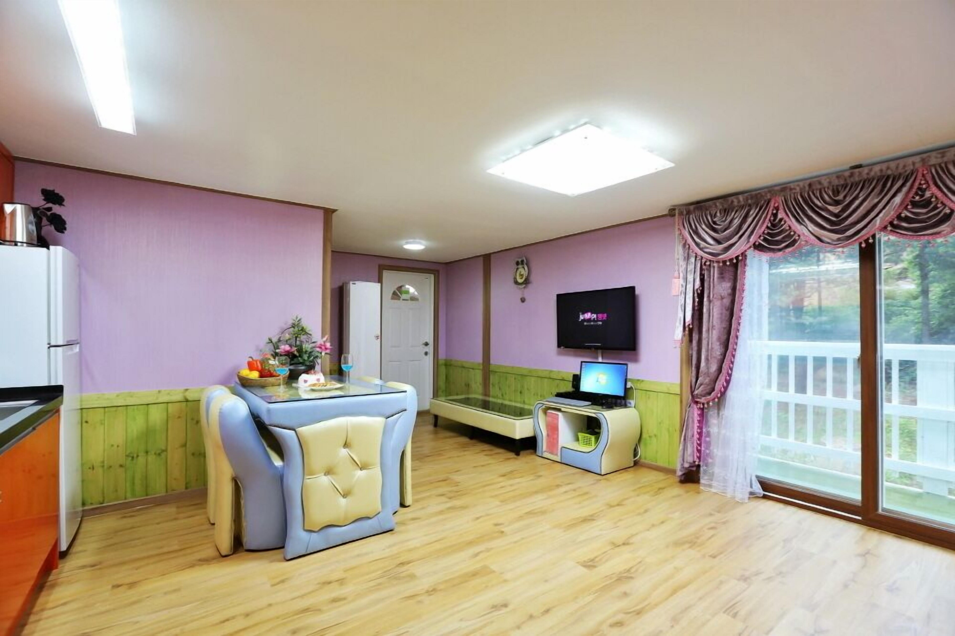 Elsia Pension