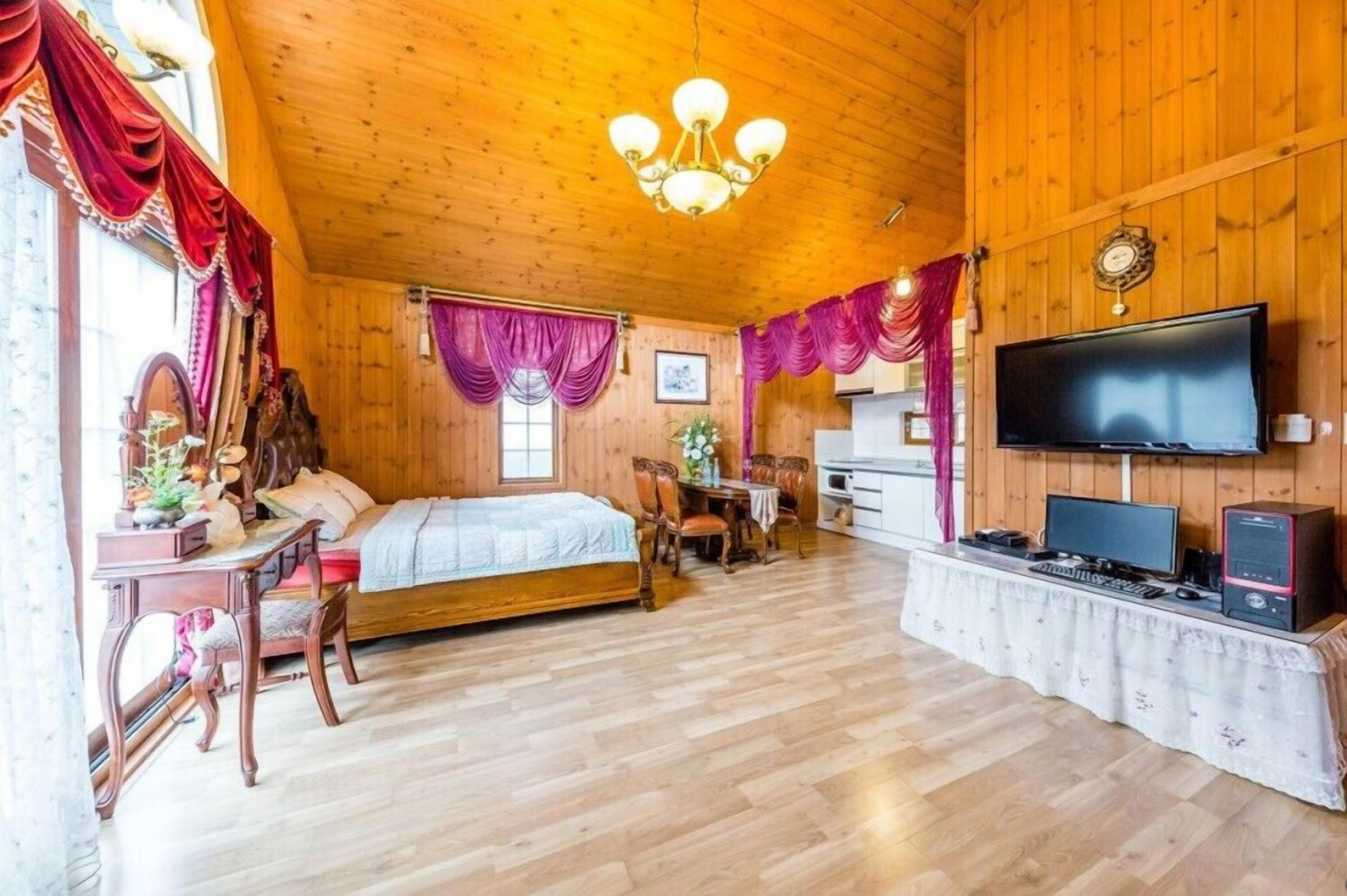 Elsia Pension