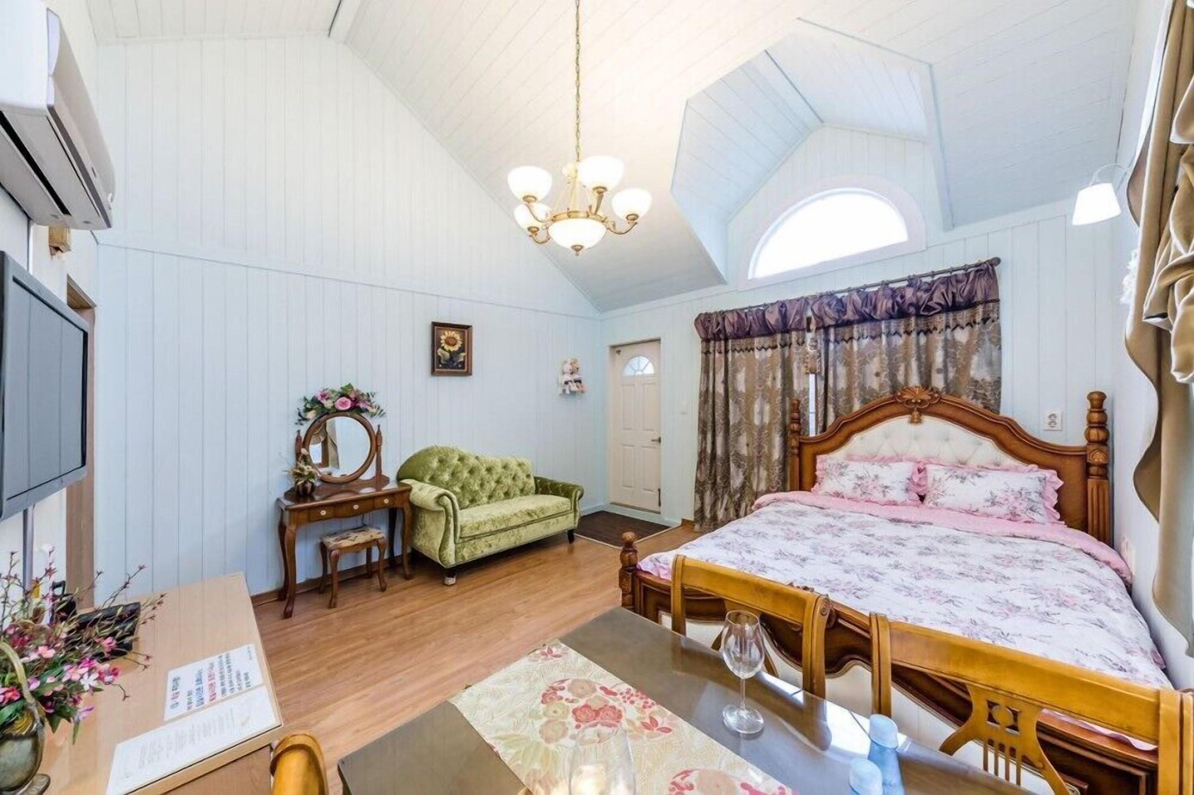 Elsia Pension