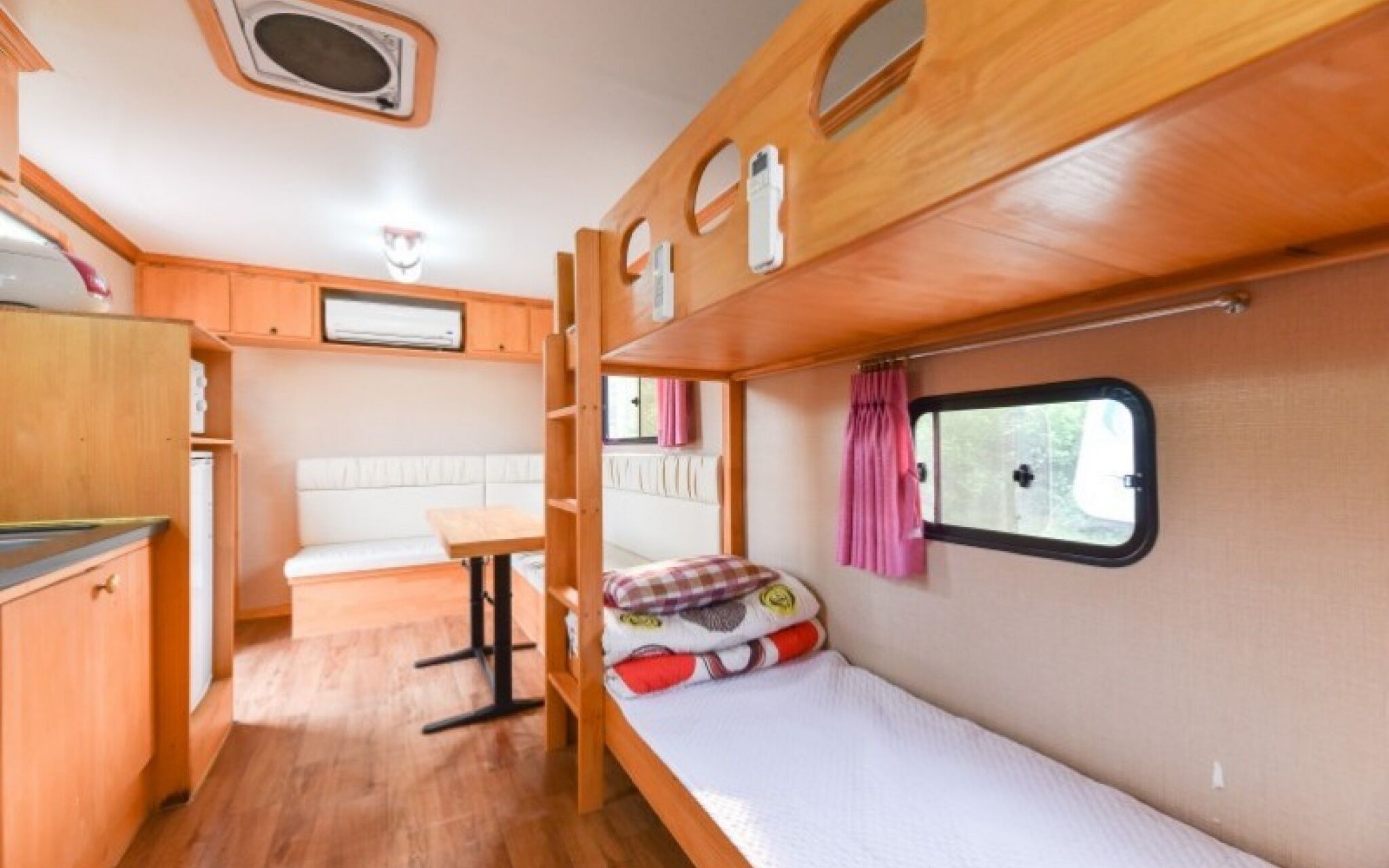 Gapeyong Unak Holiday Caravan