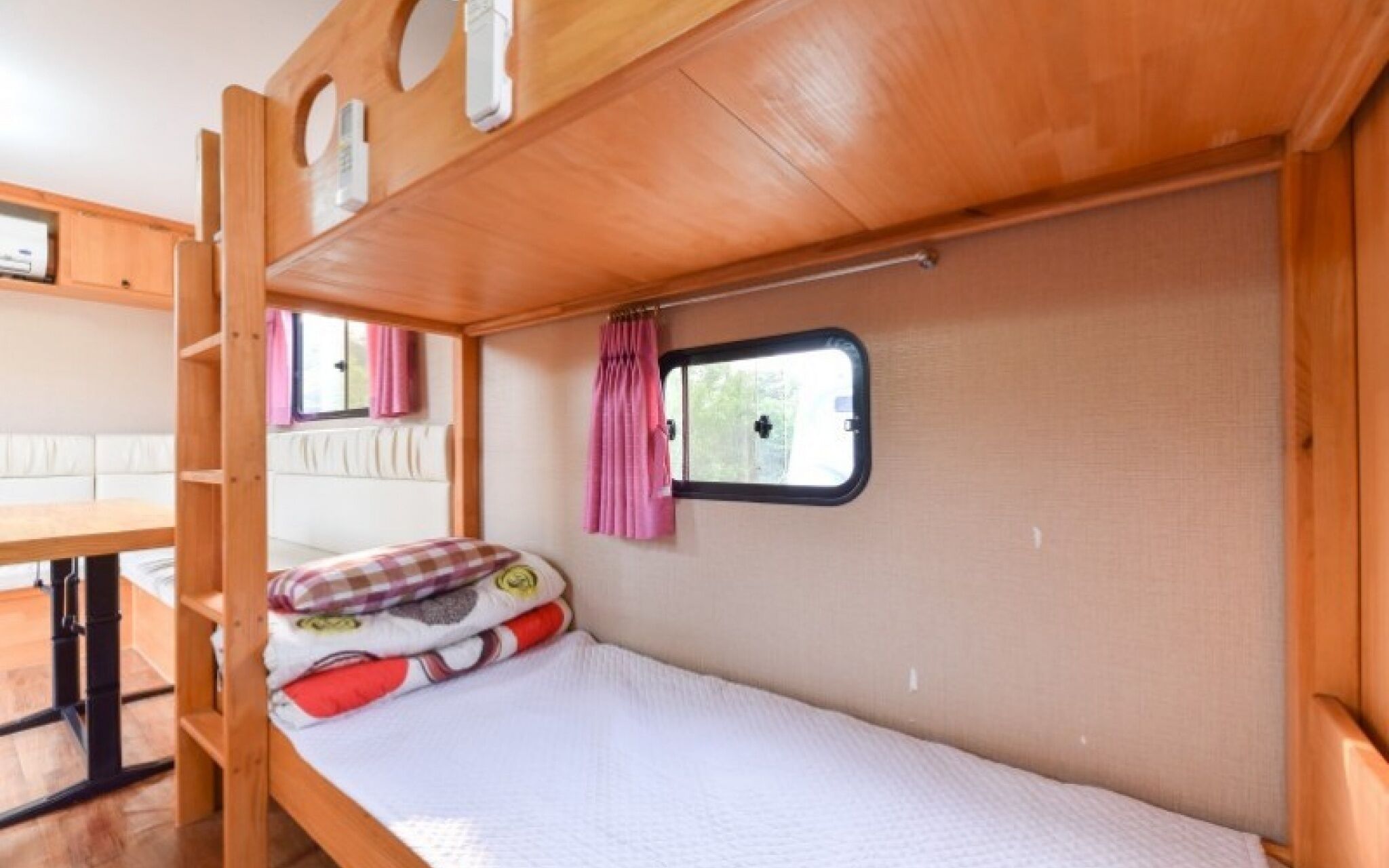 Gapeyong Unak Holiday Caravan