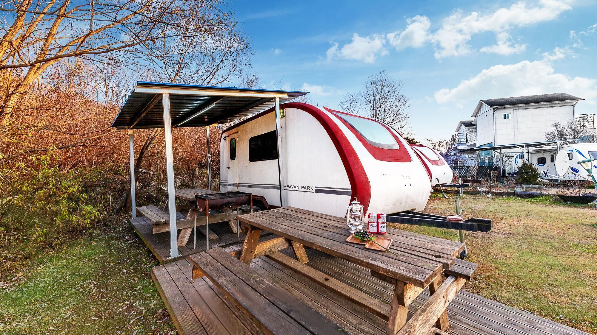 Gapeyong Unak Holiday Caravan