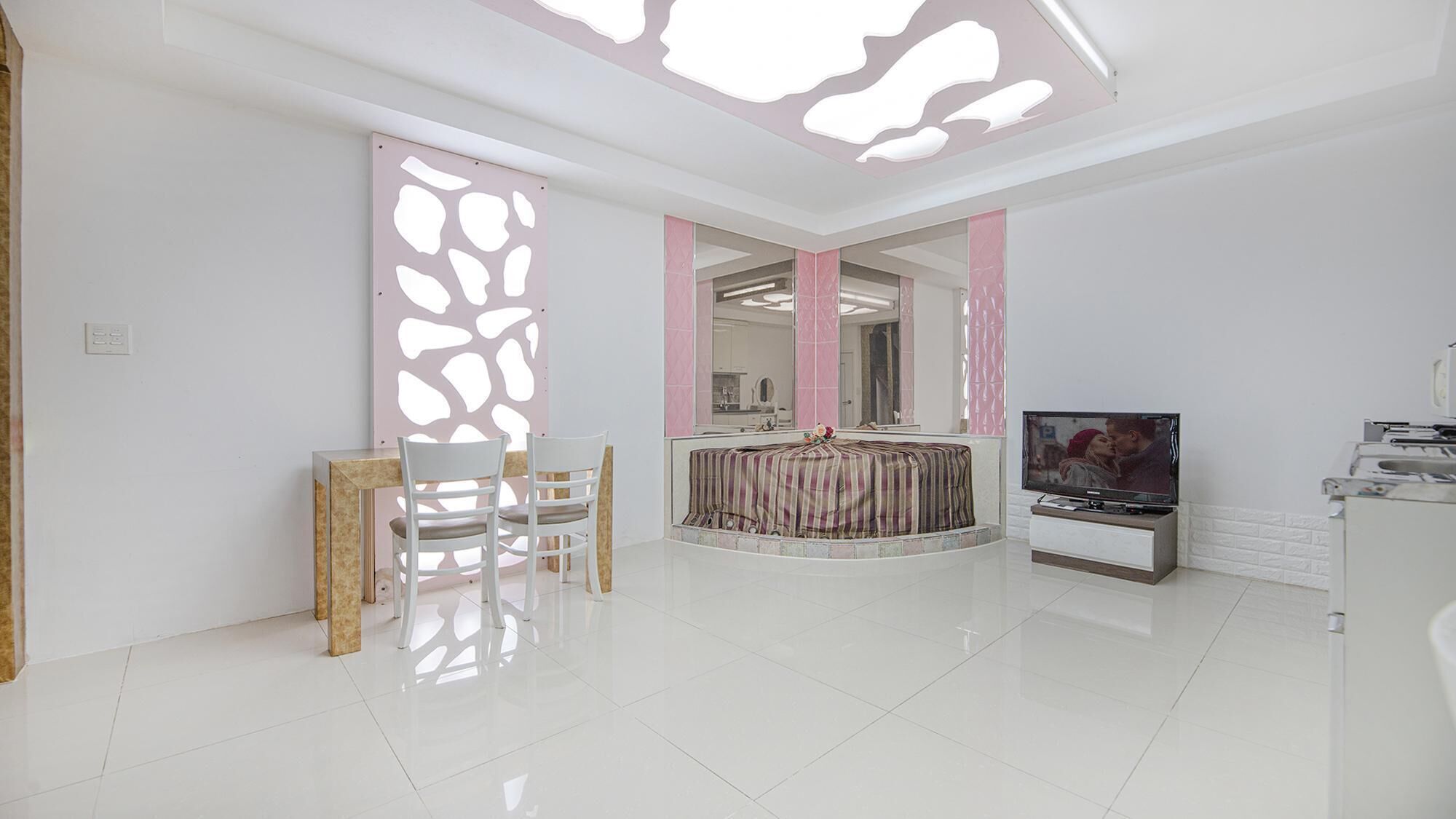 Gapyeng Santamaria Pension