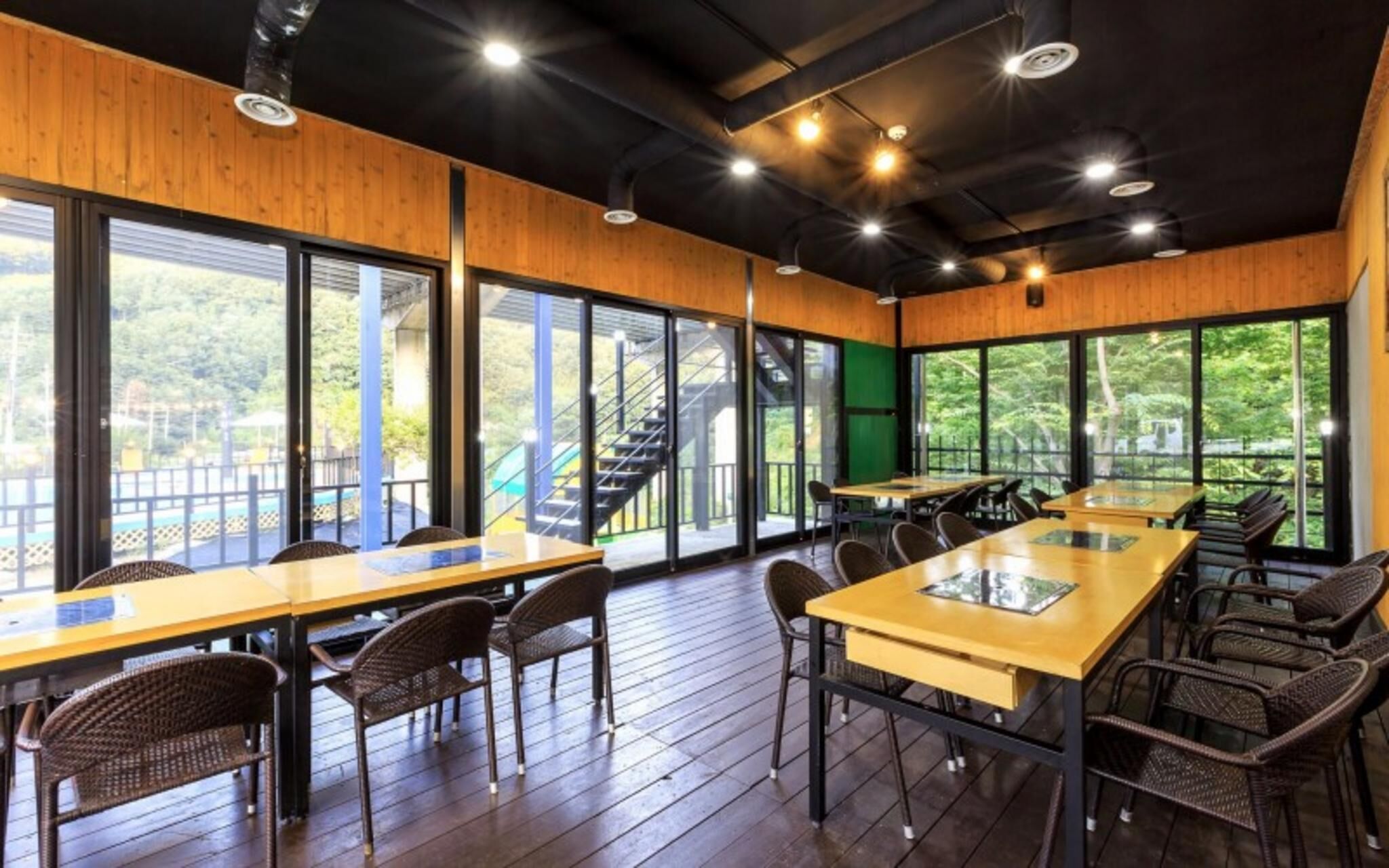 Gapyeong 4U Poolvilla & Spa Pension