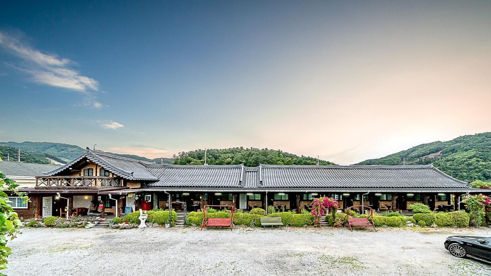 Gapyeong Acimpunggeong Pension