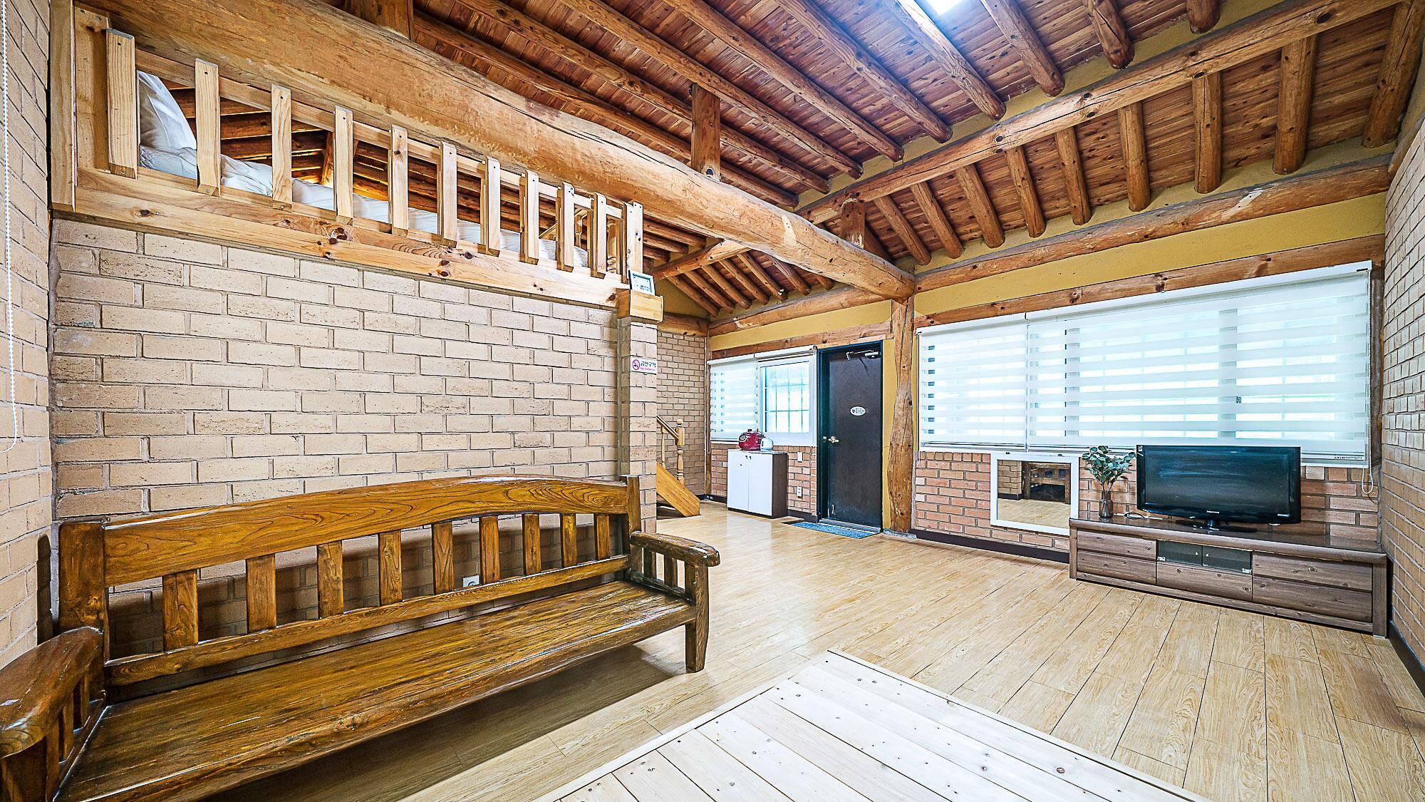 Gapyeong Acimpunggeong Pension