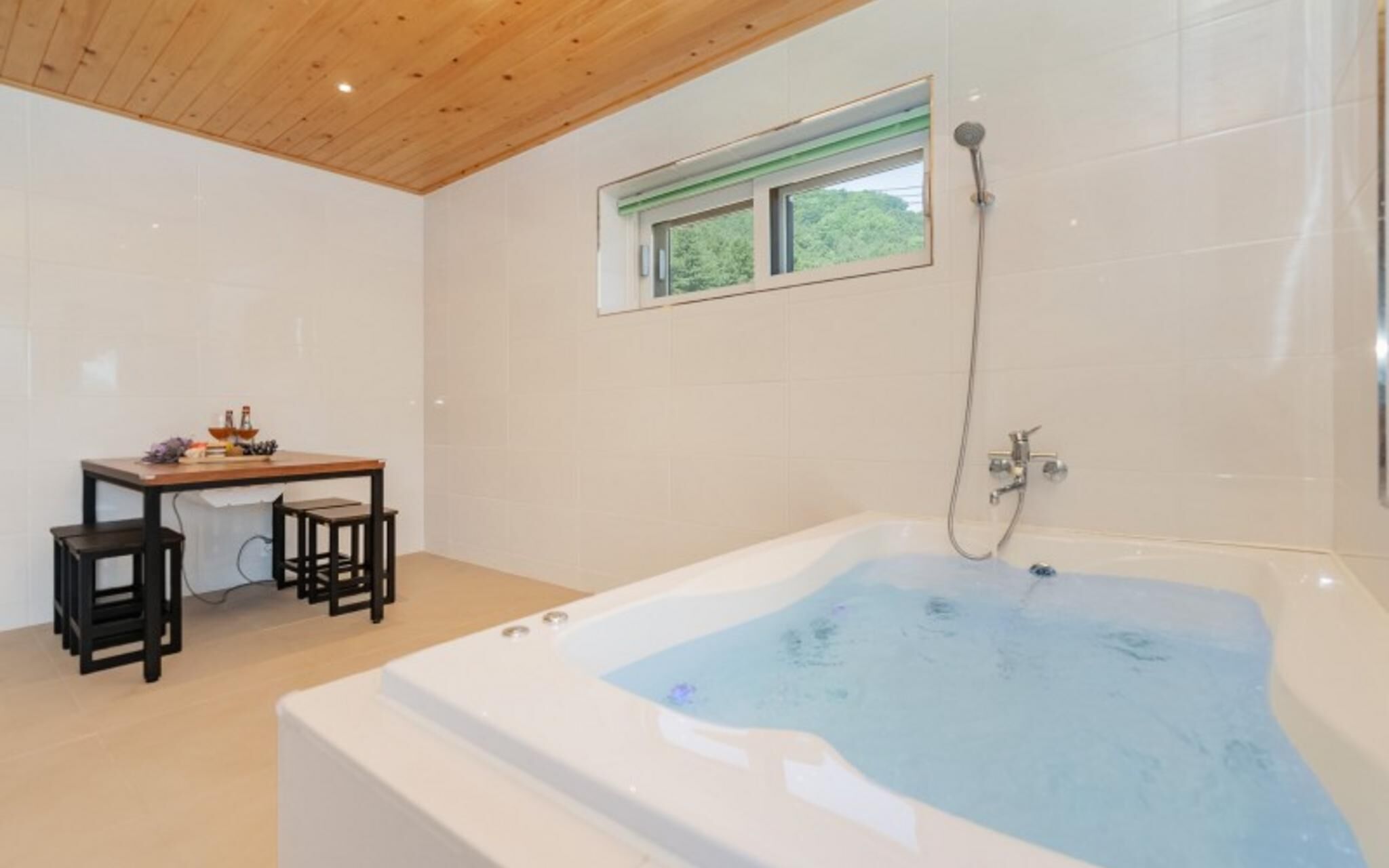 Gapyeong Adiel Pool Villa