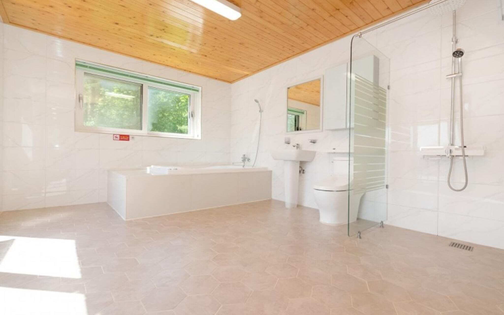 Gapyeong Adiel Pool Villa