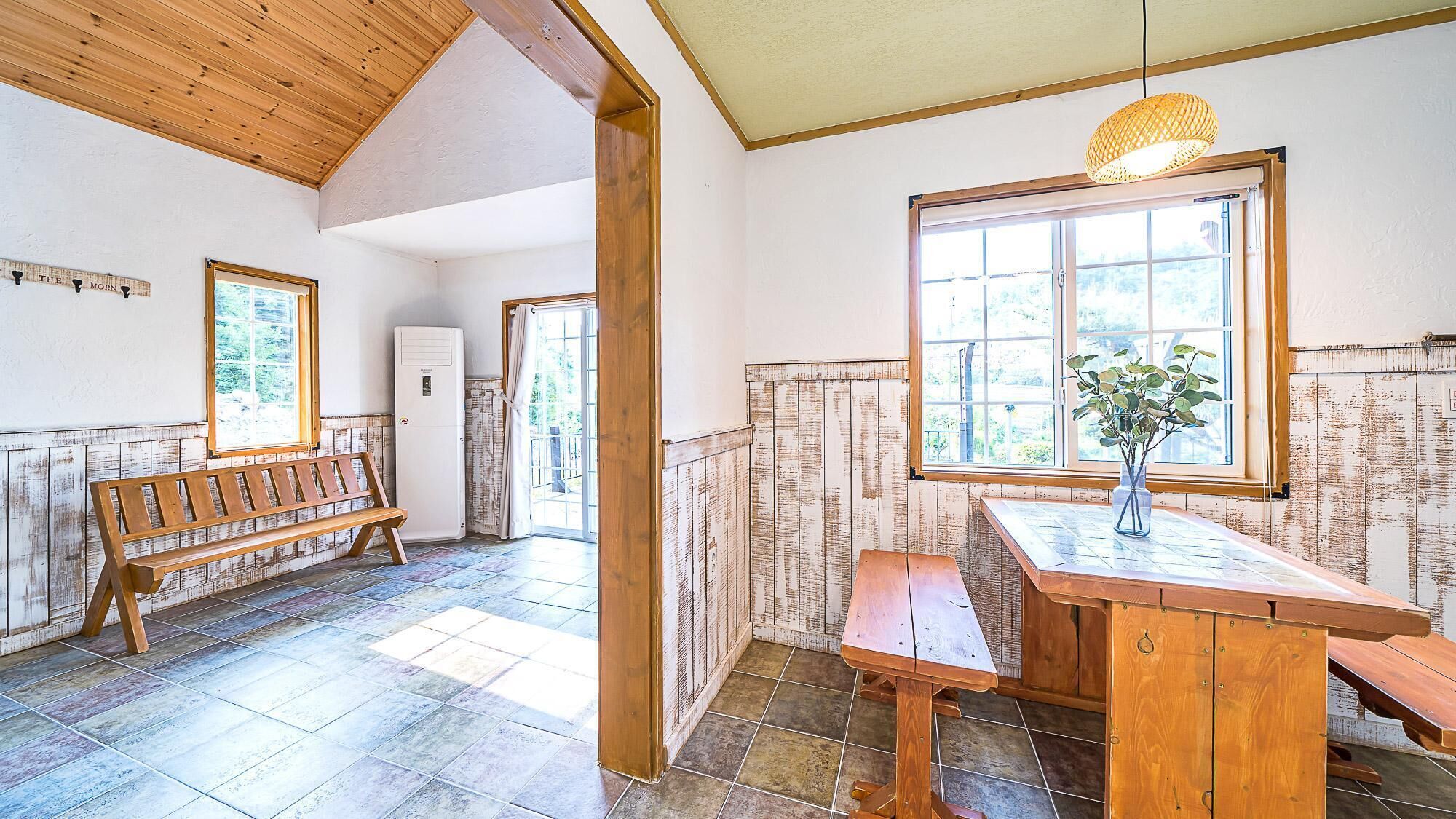 Gapyeong Atthemorn Dokchae Pension