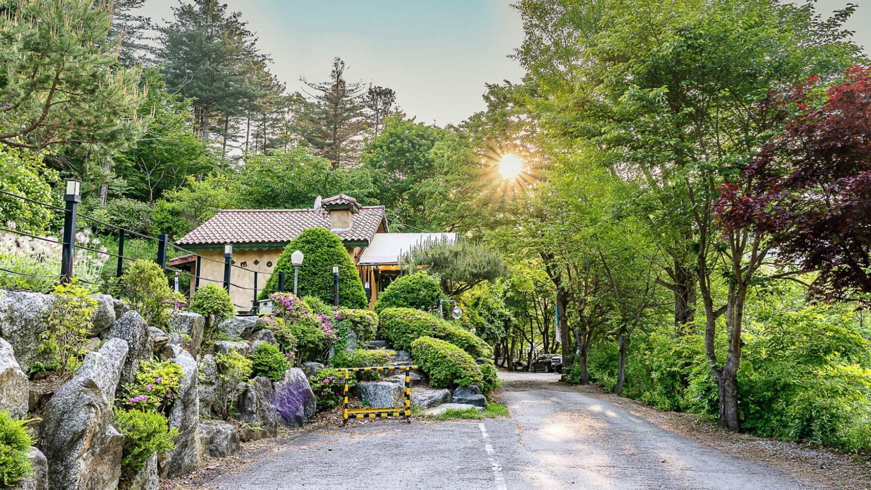 Gapyeong Atthemorn Dokchae Pension