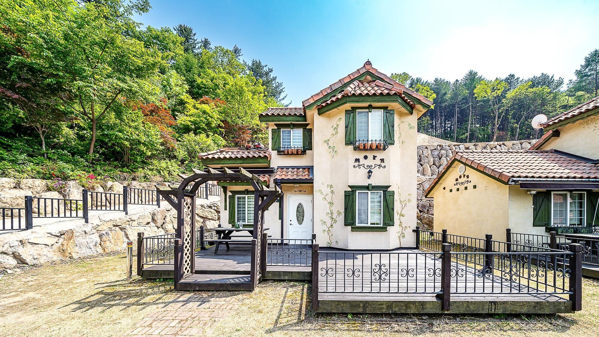 Gapyeong Atthemorn Dokchae Pension