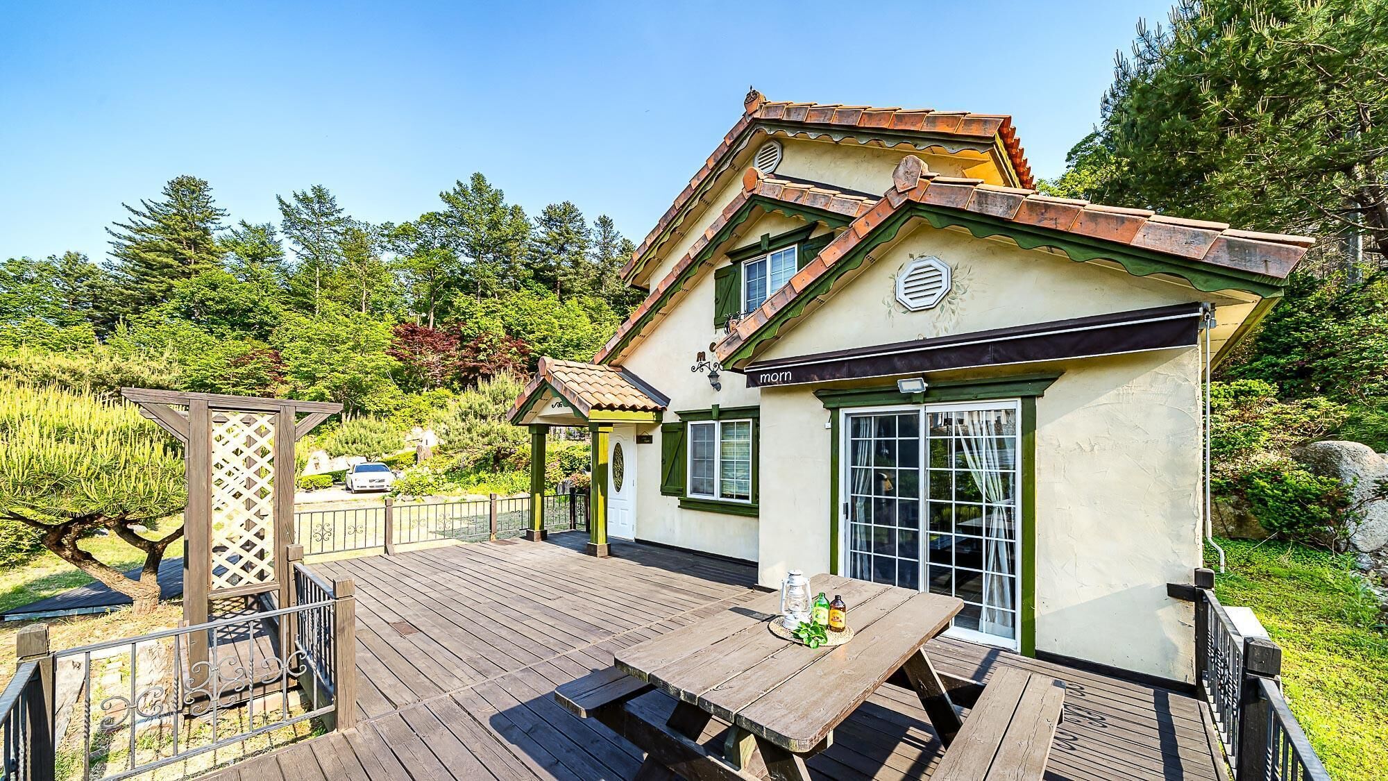 Gapyeong Atthemorn Dokchae Pension