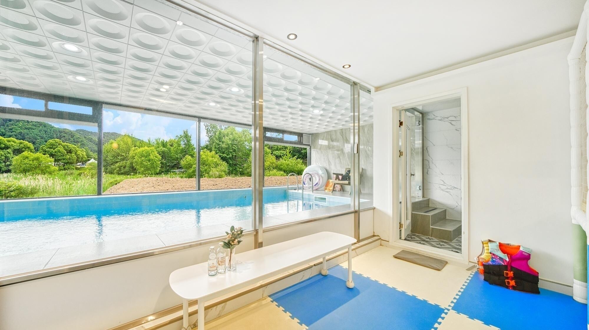 Gapyeong Belloci Lake Kids Pool Villa