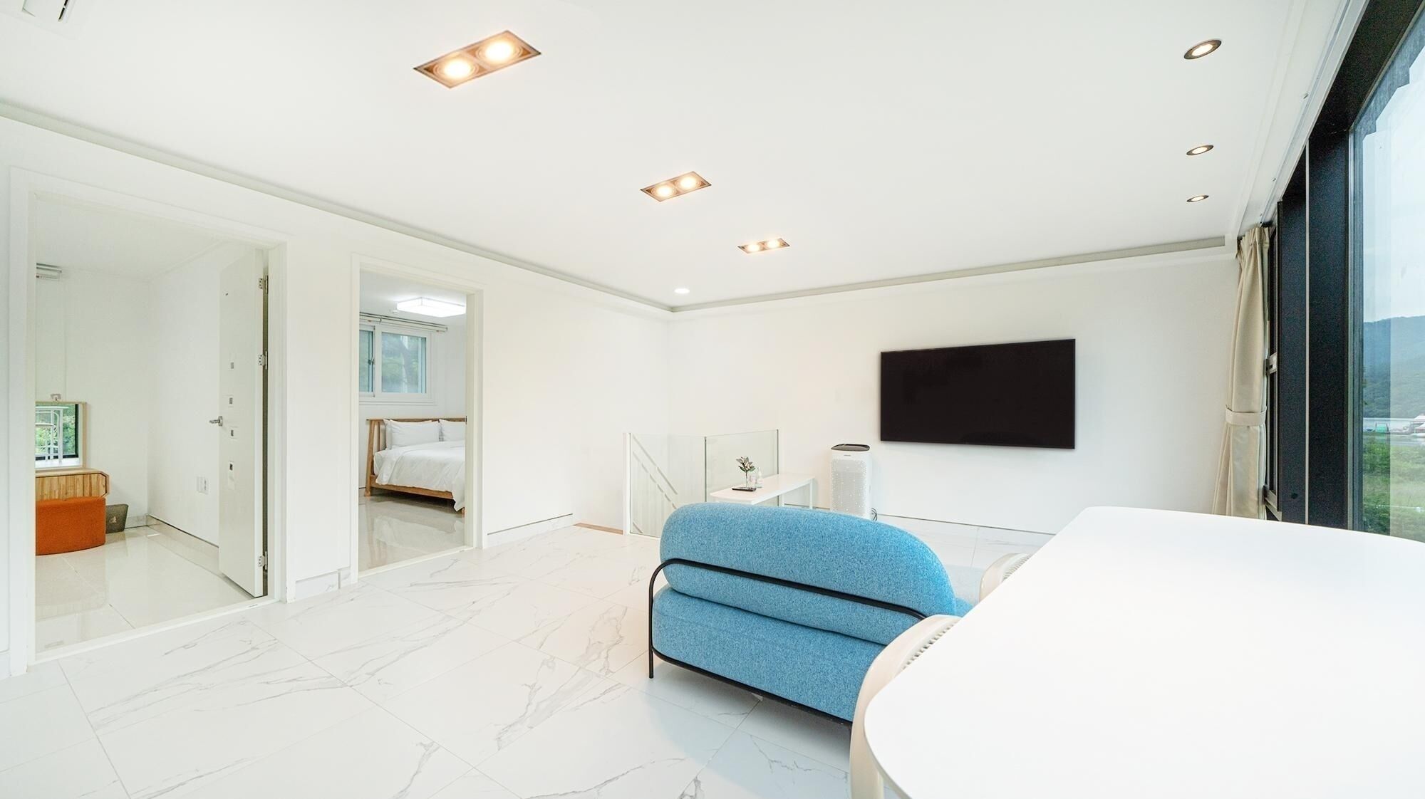 Gapyeong Belloci Lake Kids Pool Villa