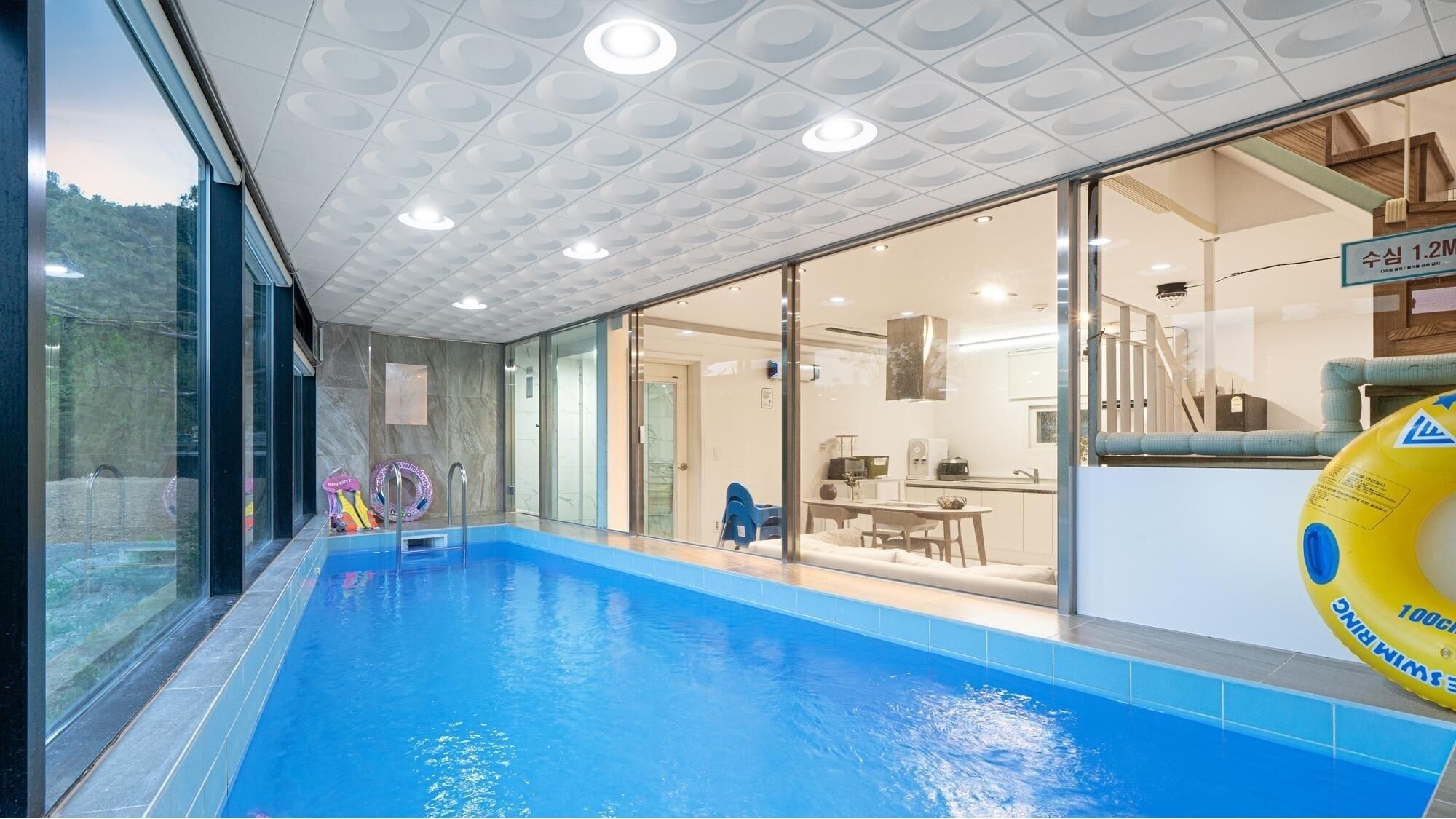 Gapyeong Belloci Lake Kids Pool Villa