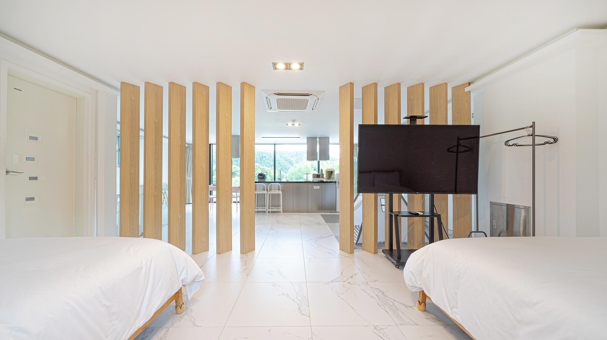 Gapyeong Belloci Lake Kids Pool Villa