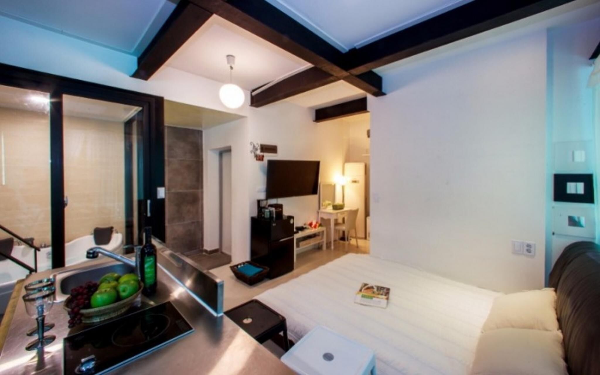 Gapyeong Caecilia Pool Villa