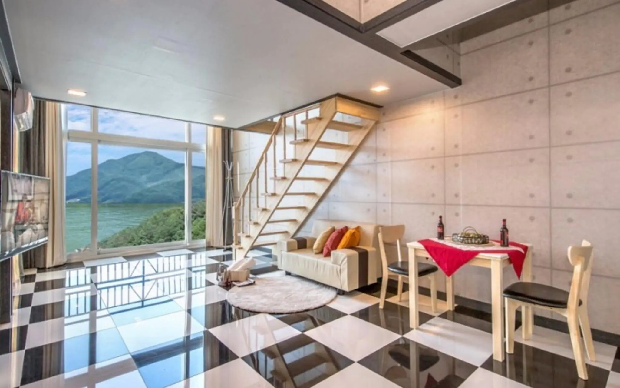 Gapyeong Chagall Spa Pension