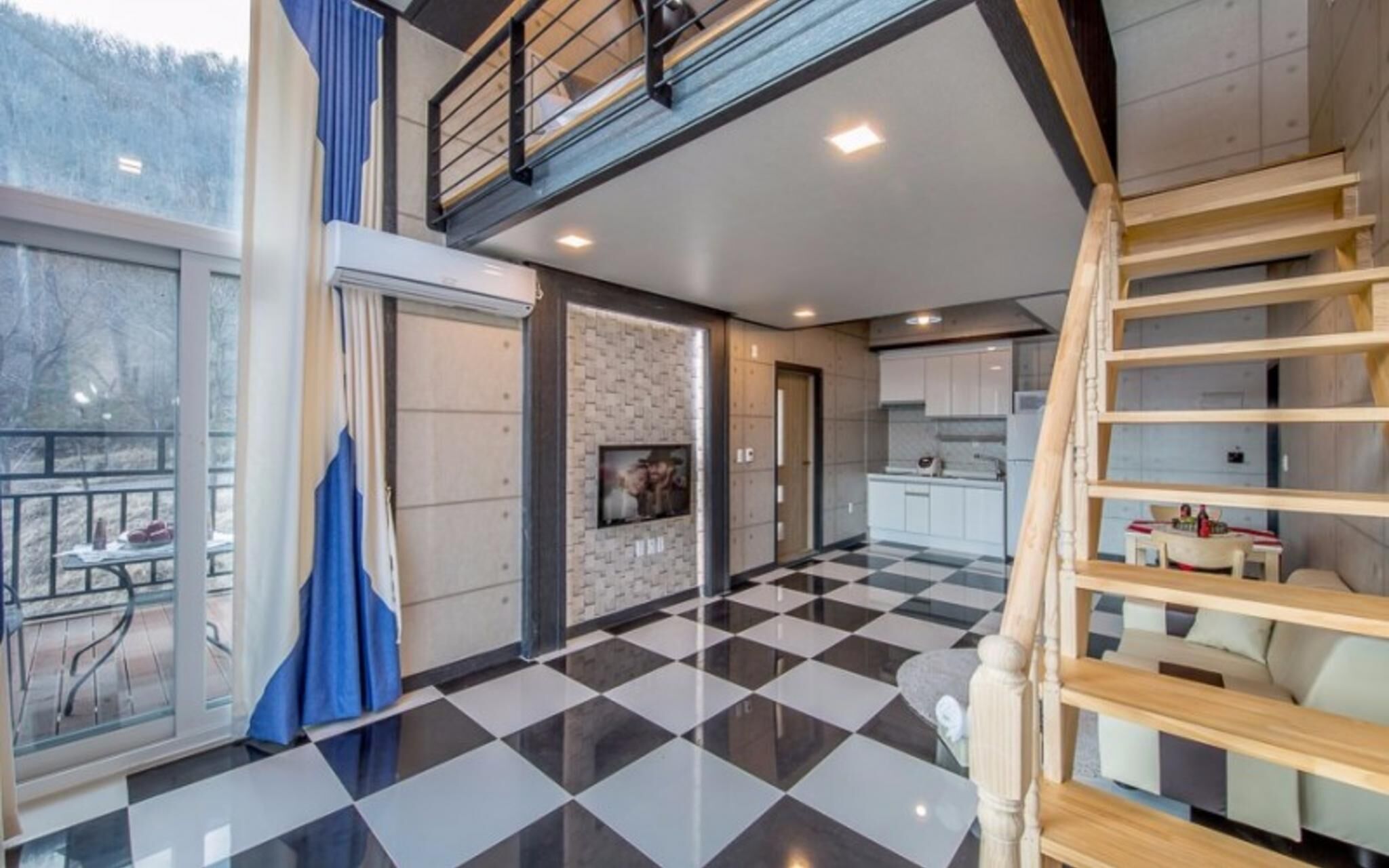 Gapyeong Chagall Spa Pension