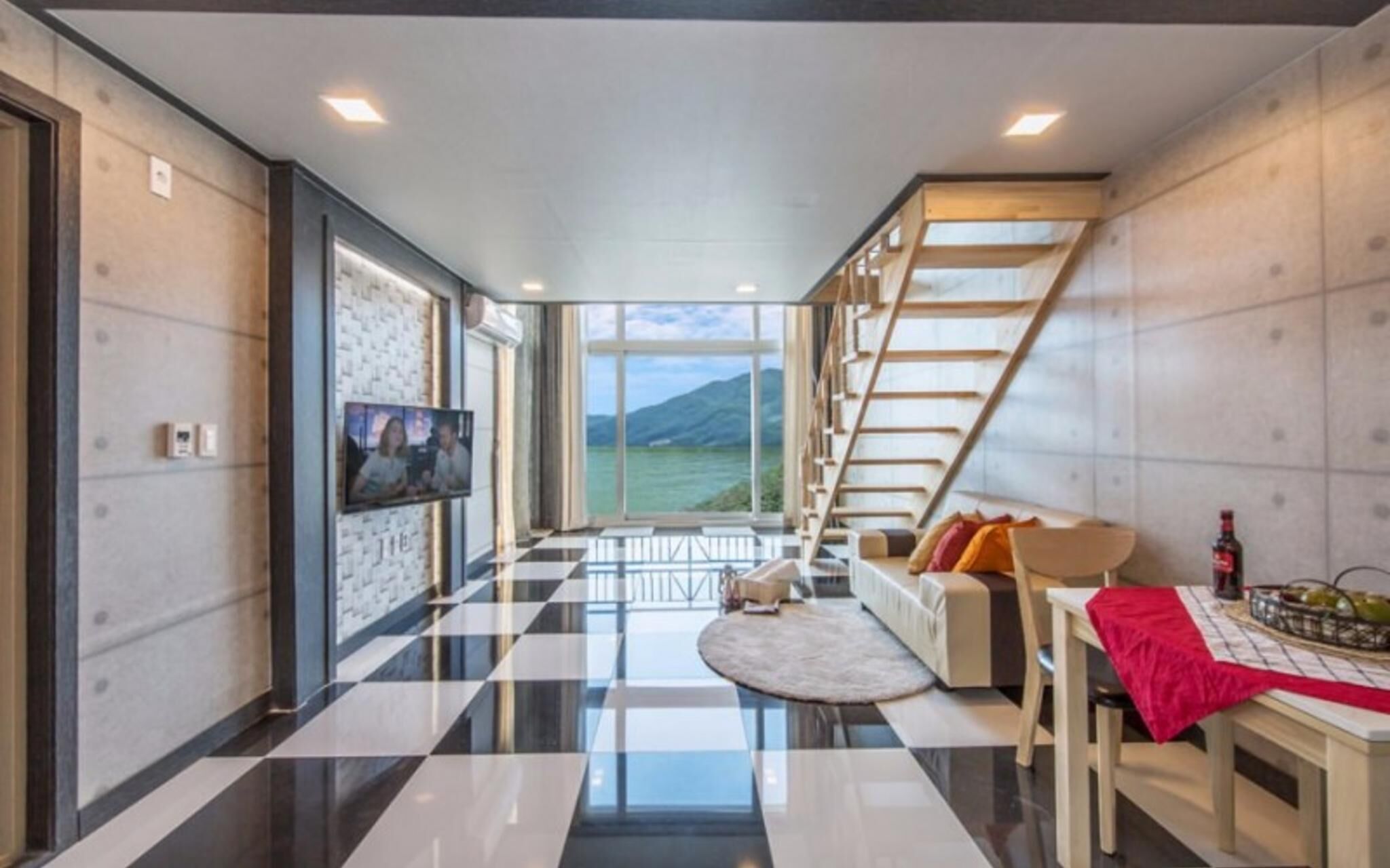 Gapyeong Chagall Spa Pension