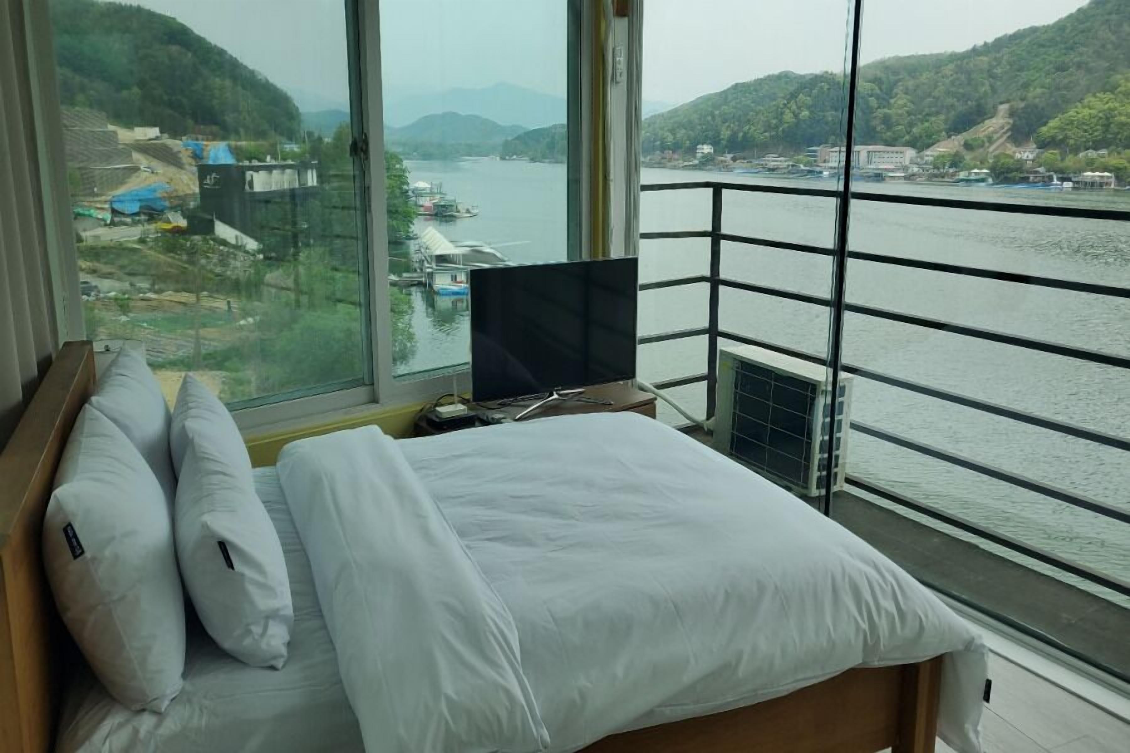 Gapyeong Clubviva Spa Pension