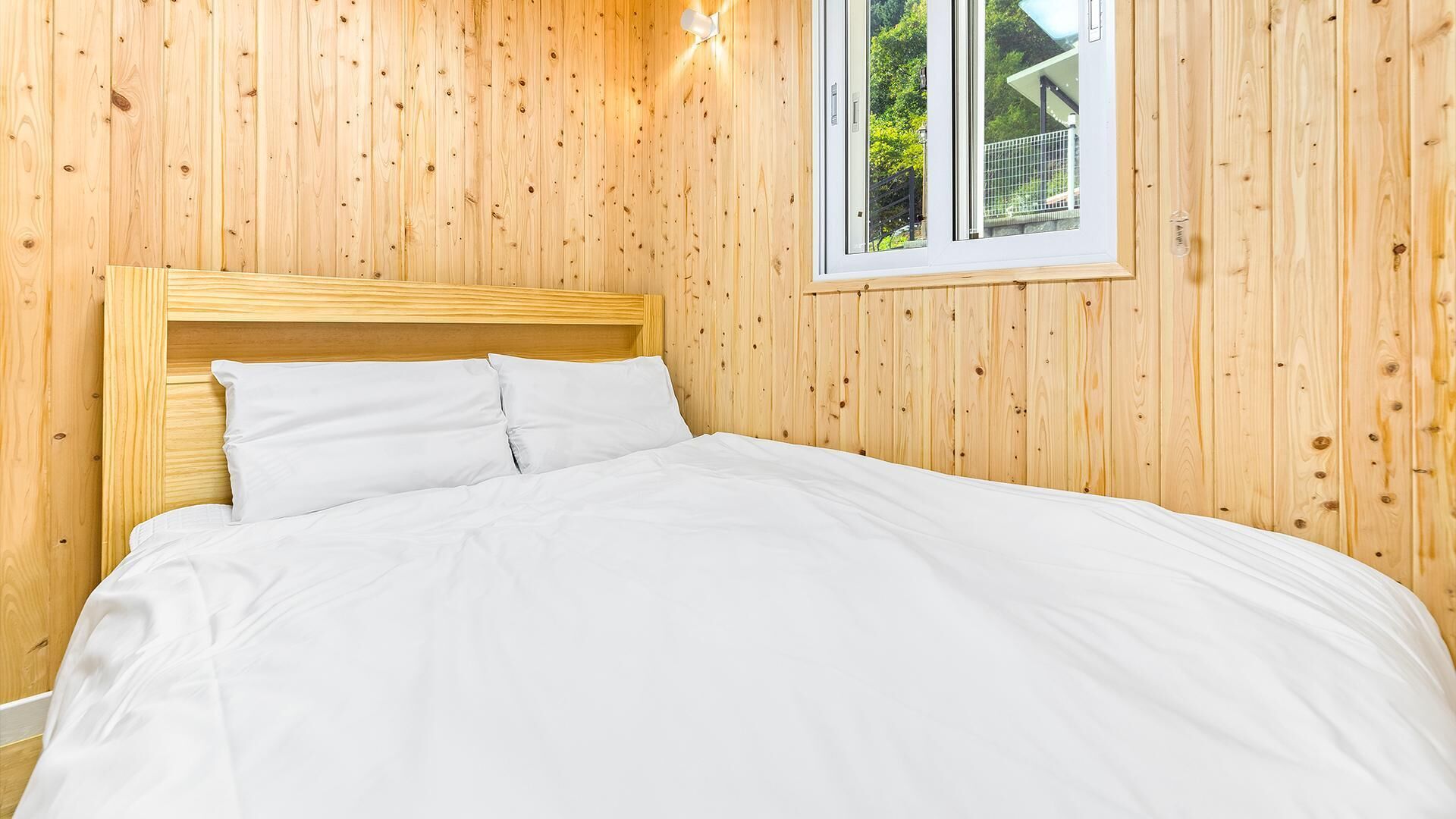 Gapyeong Ddobagi Spa Glamping