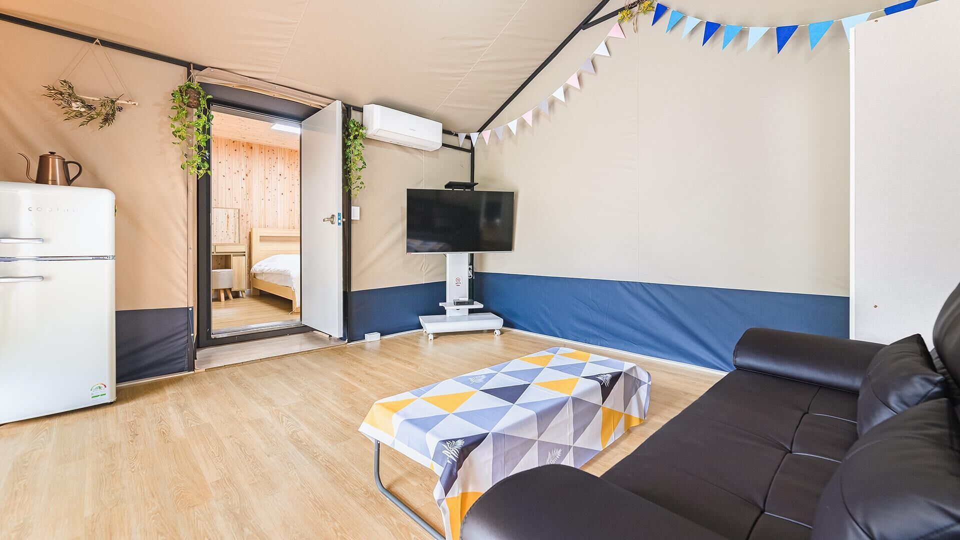 Gapyeong Ddobagi Spa Glamping