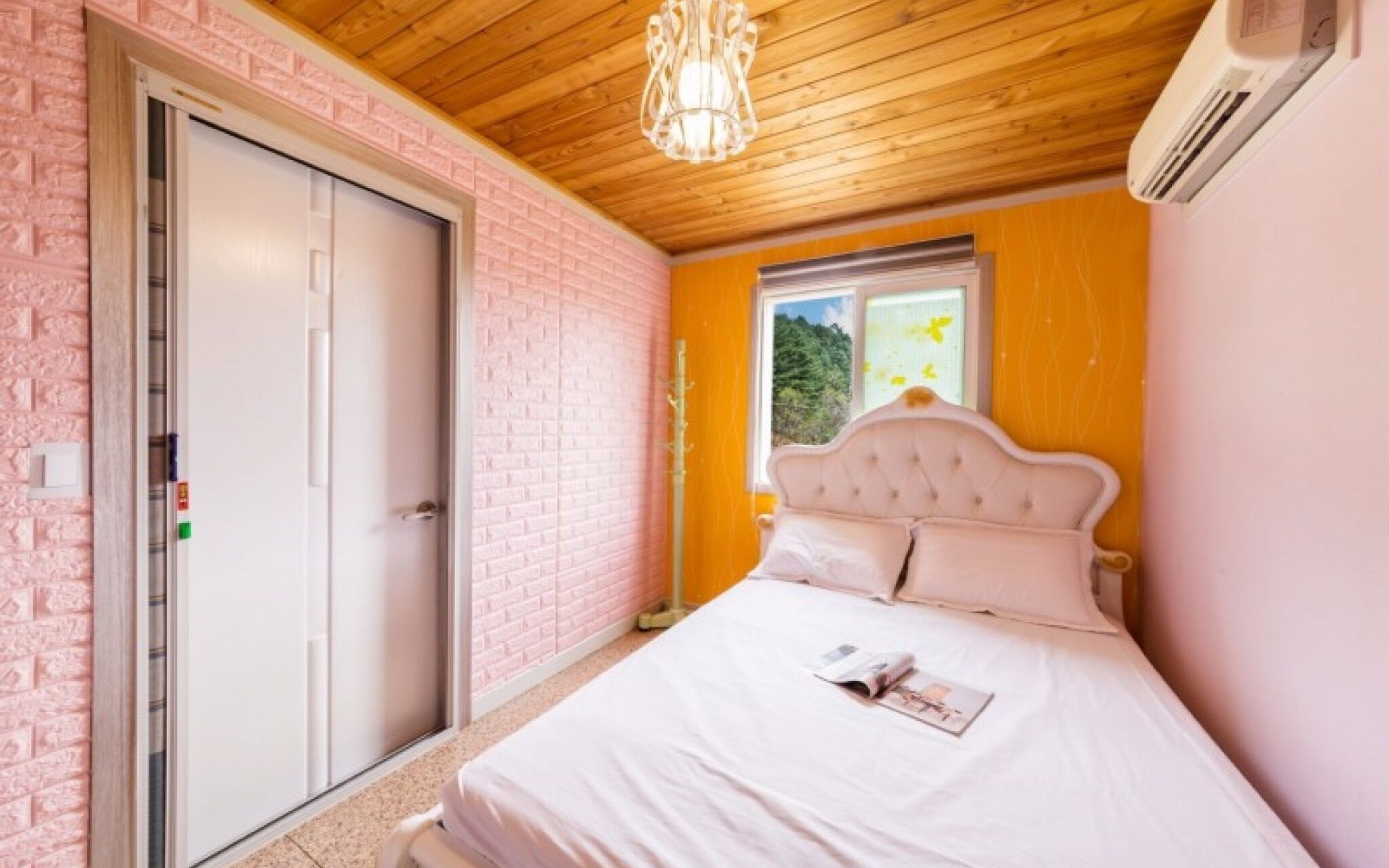 Gapyeong Haengbogi Meomuneunjip House