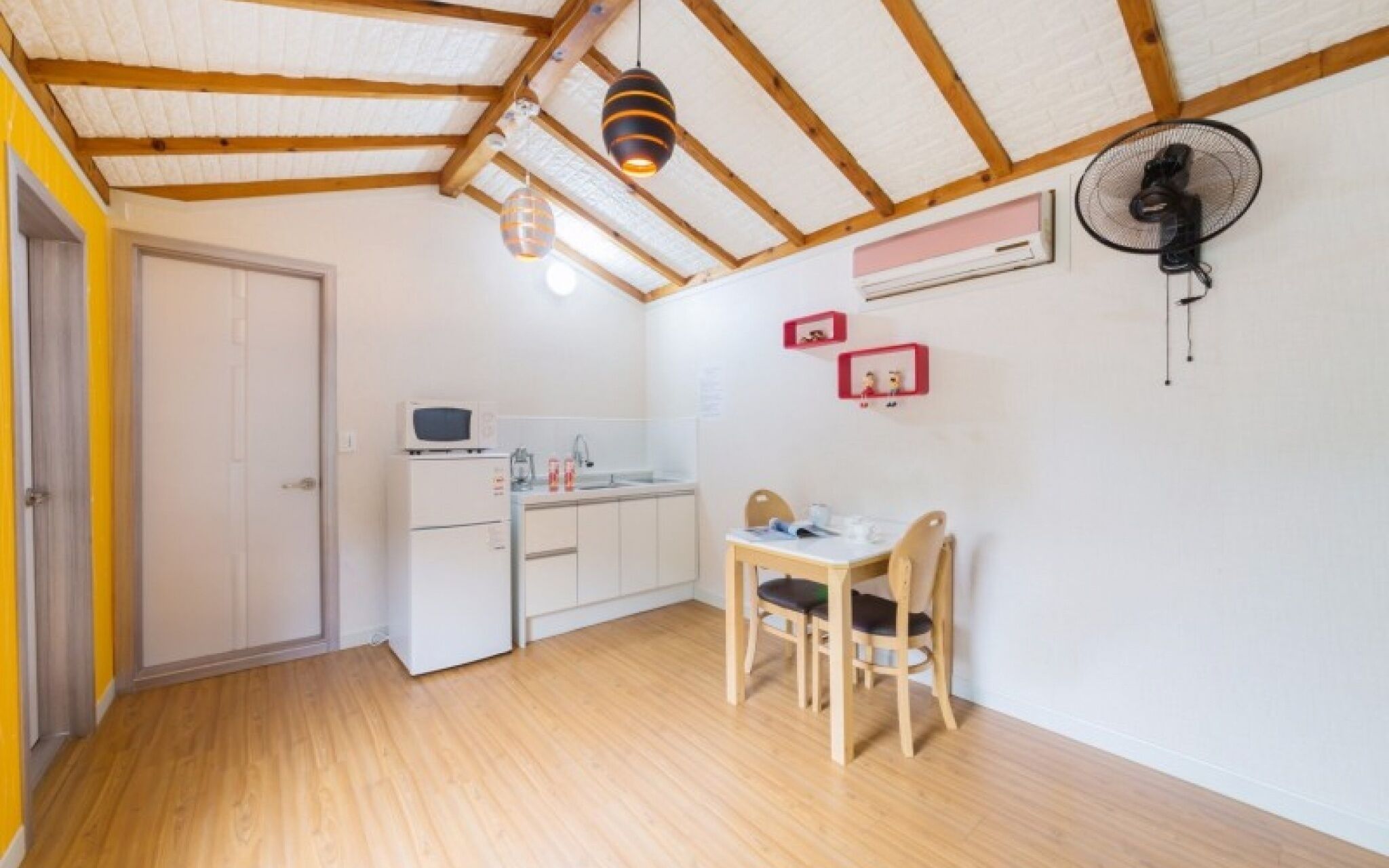 Gapyeong Haengbogi Meomuneunjip House