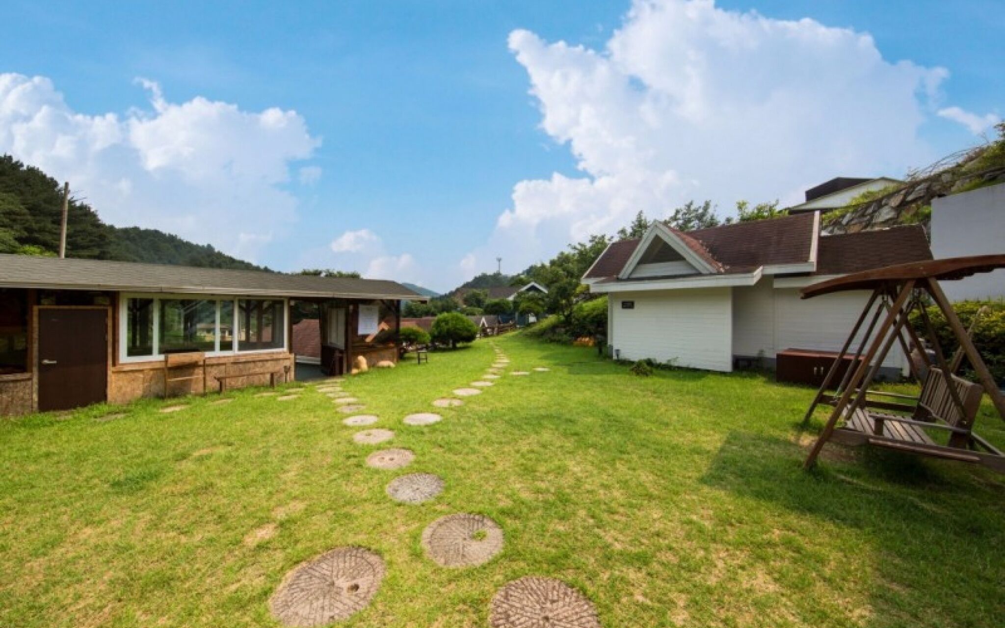 Gapyeong Haengbogi Meomuneunjip House
