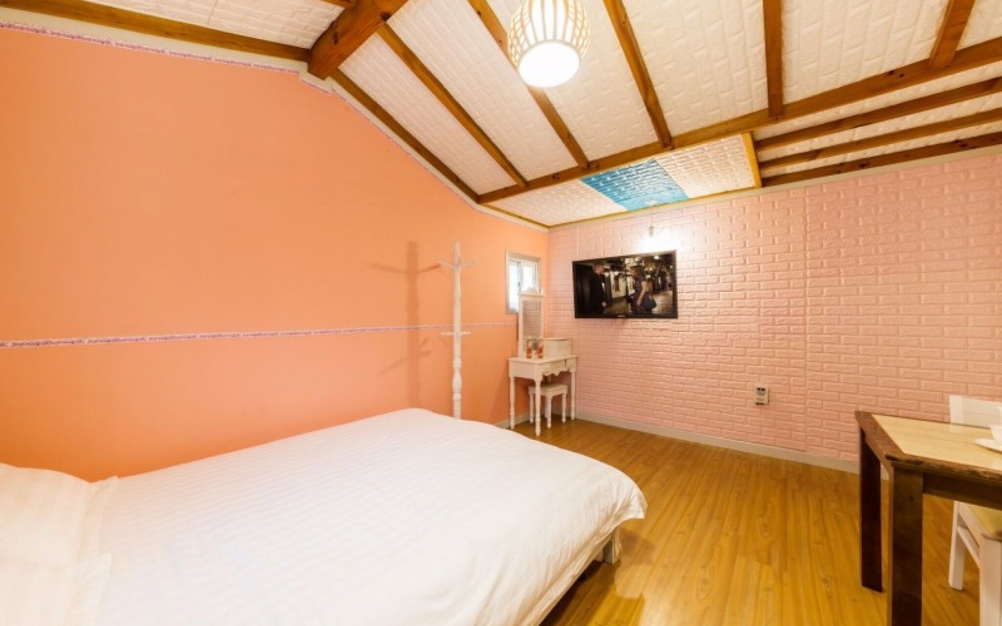 Gapyeong Haengbogi Meomuneunjip House