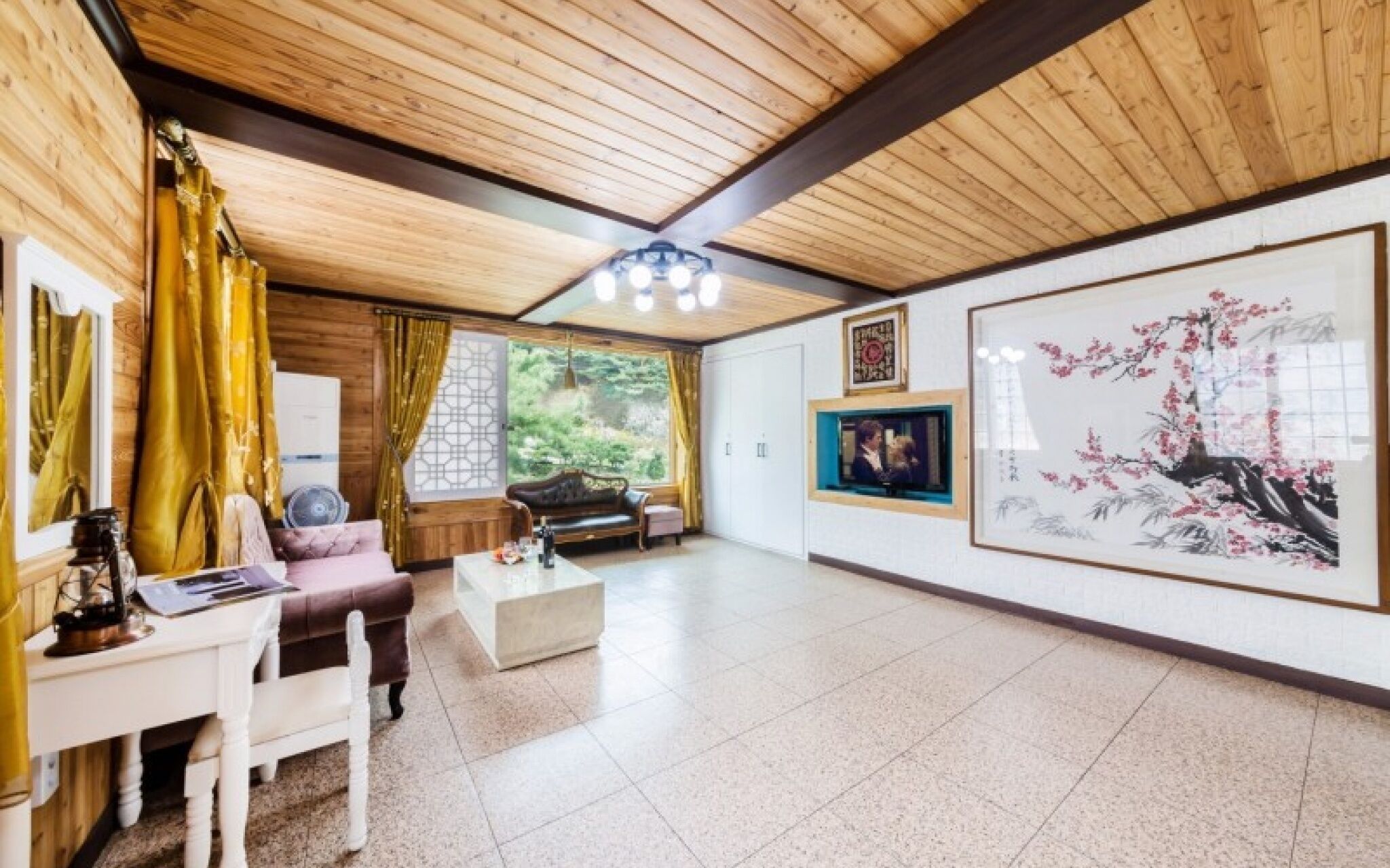 Gapyeong Haengbogi Meomuneunjip House