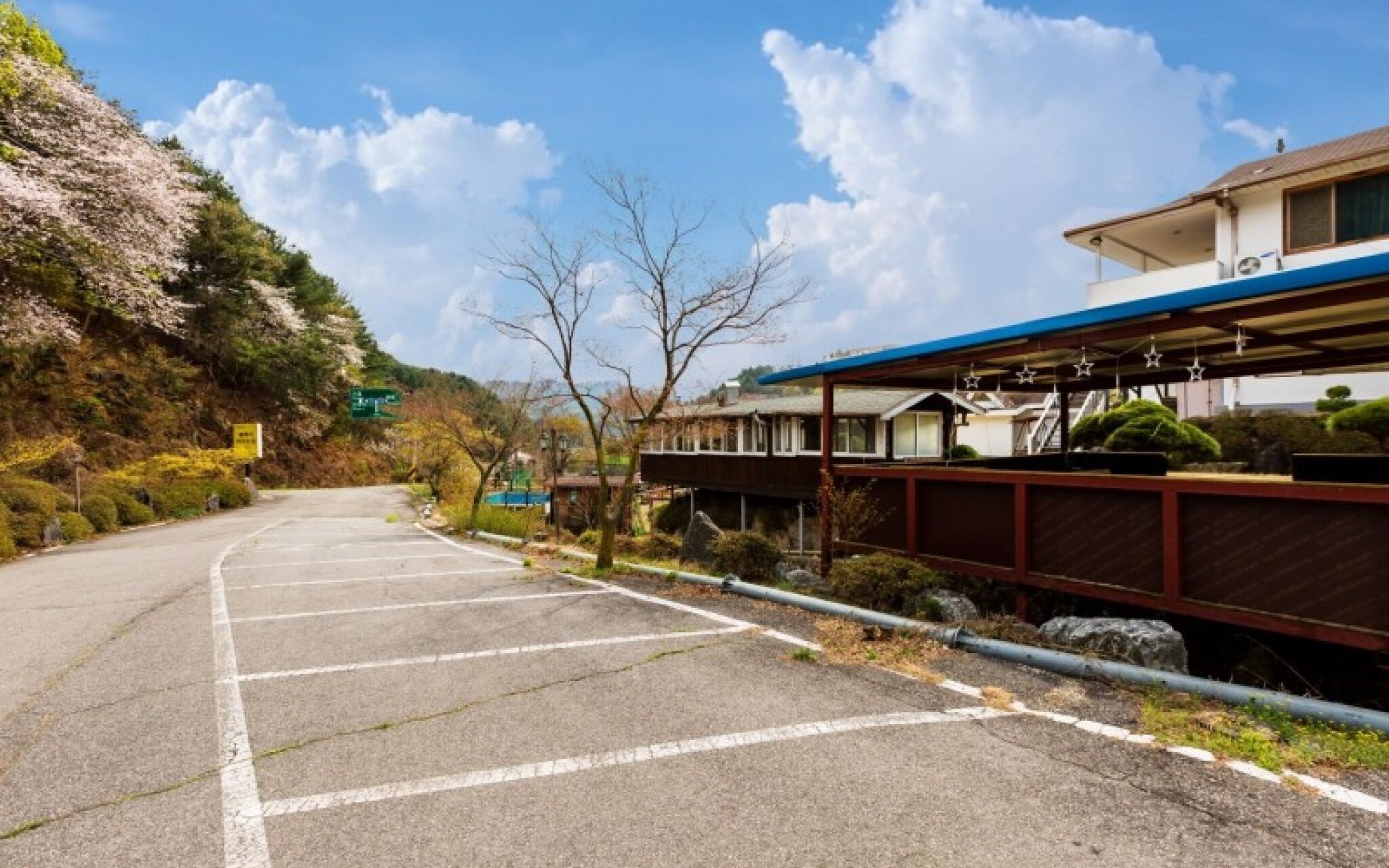 Gapyeong Haengbogi Meomuneunjip House