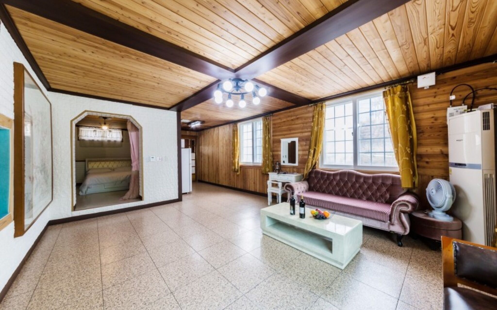 Gapyeong Haengbogi Meomuneunjip House