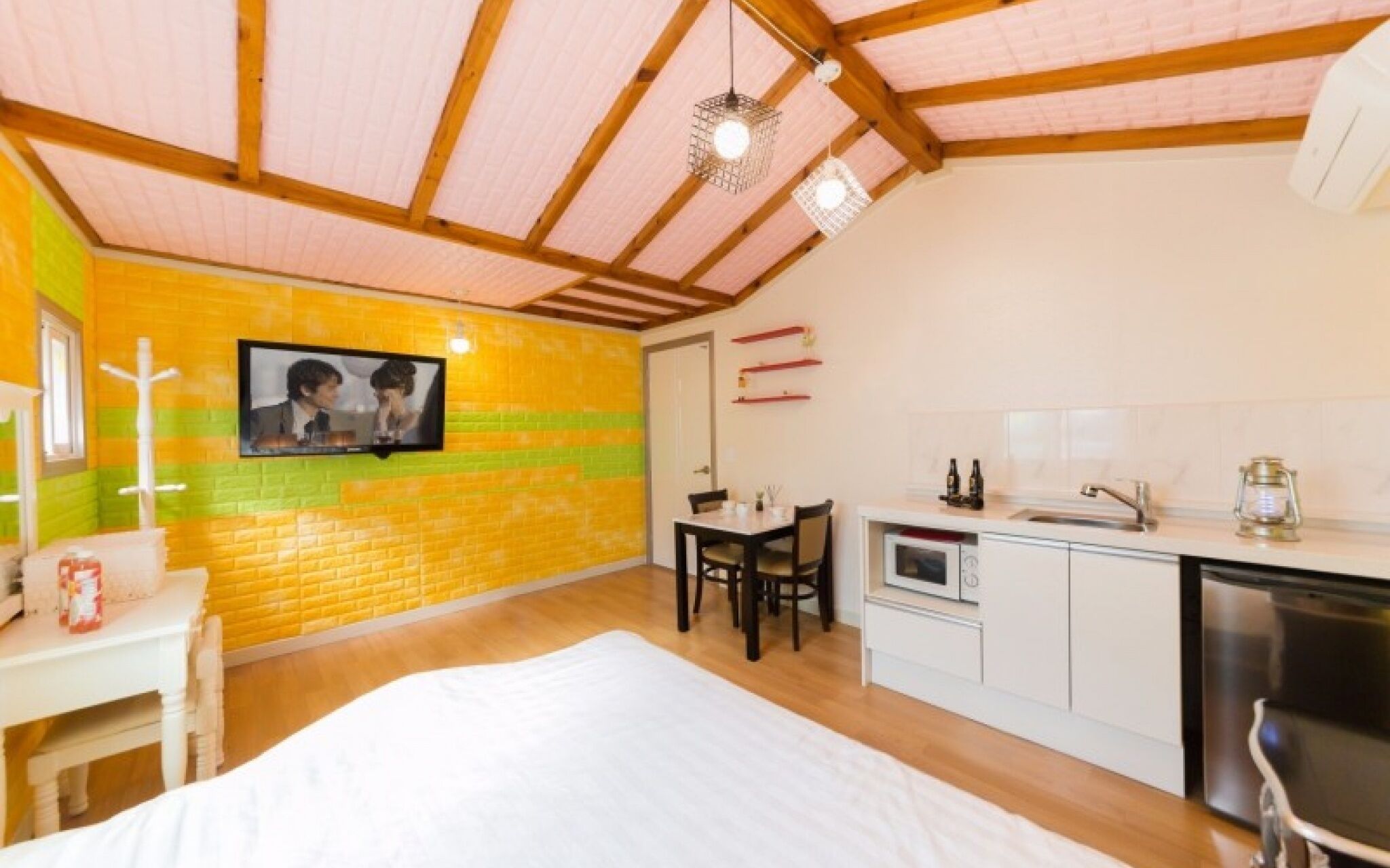 Gapyeong Haengbogi Meomuneunjip House